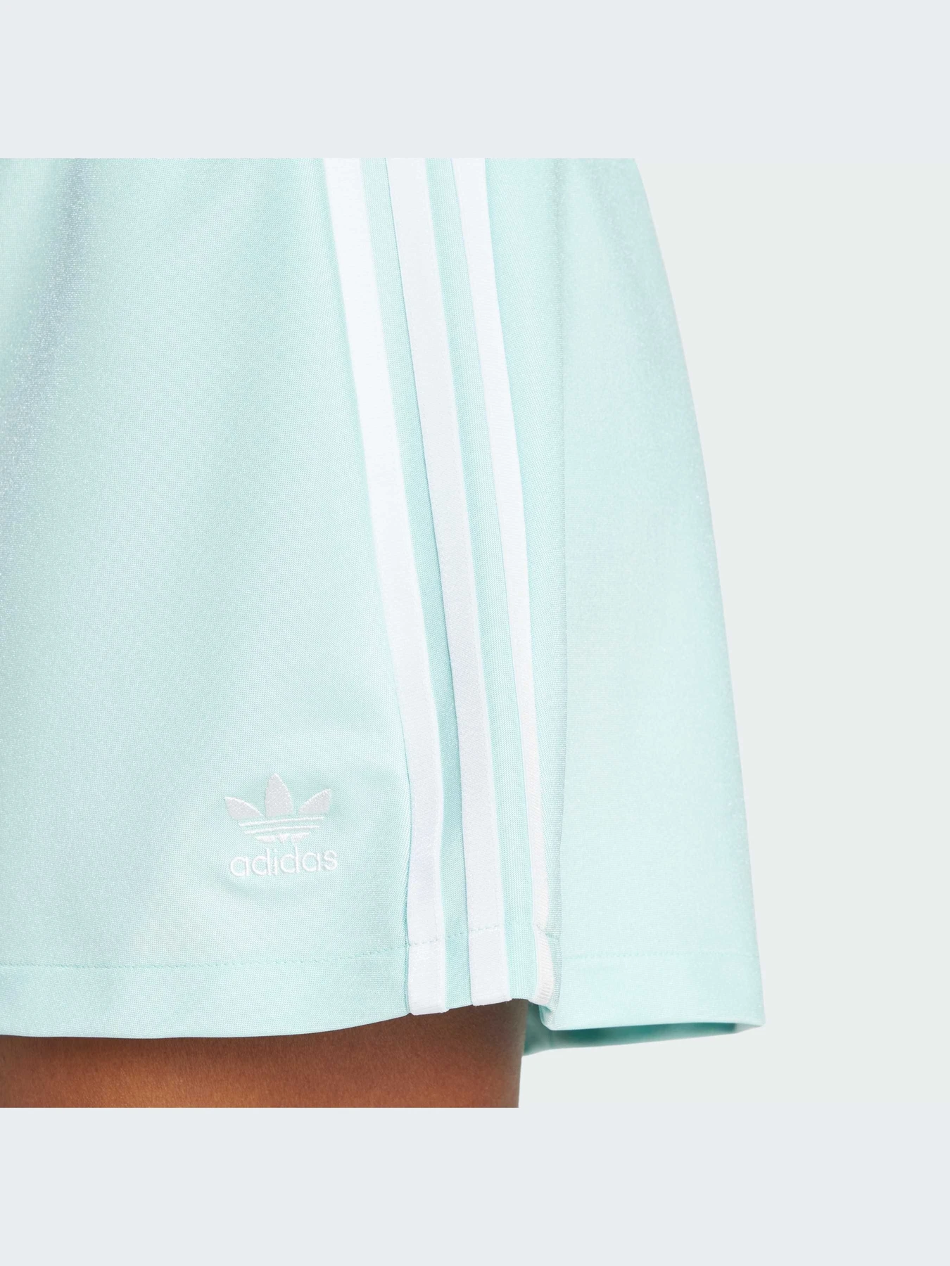 Юбки Adidas Adicolor модель JP3653-KZ Юбки Adidas Adicolor модель JP3653-KZ Фото