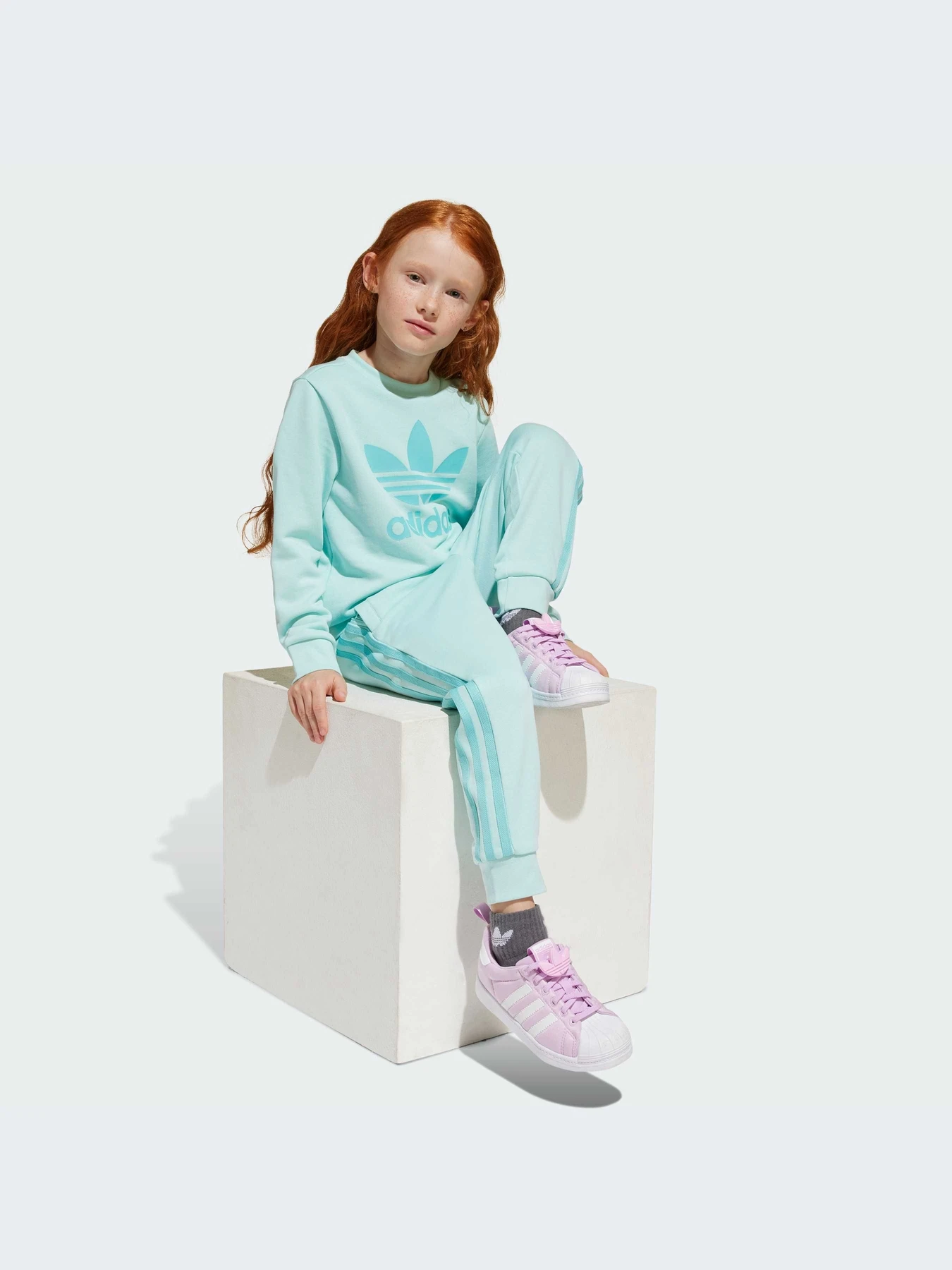 Костюмы Adidas Adicolor модель JC6609-KZ Костюмы Adidas Adicolor модель JC6609-KZ Фото