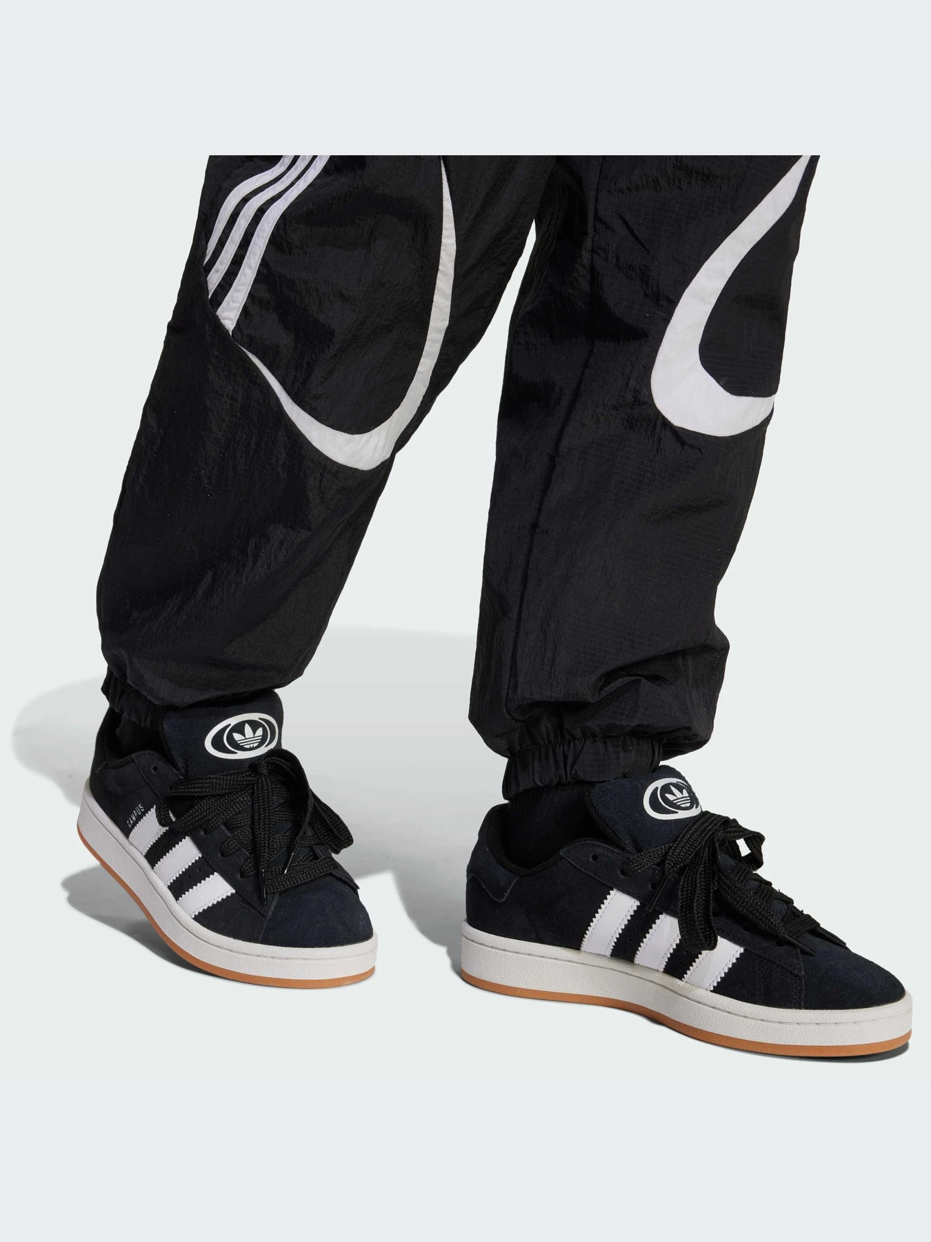 Брюки Adidas Adicolor модель JC9135-KZ Брюки Adidas Adicolor модель JC9135-KZ Фото