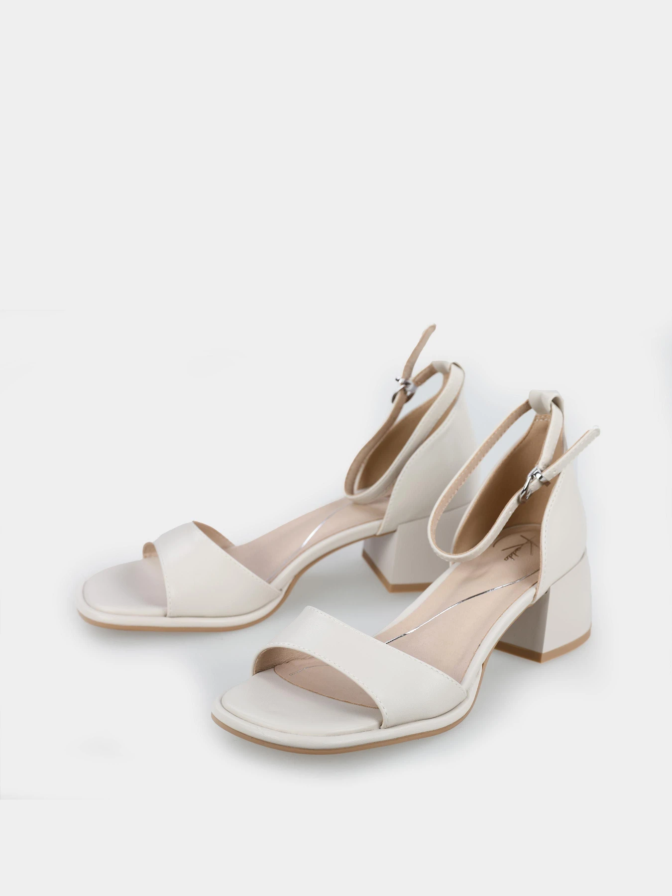 Босоножки Keddo модель 957075/02-01 Босоножки Keddo модель 957075/02-01 Фото