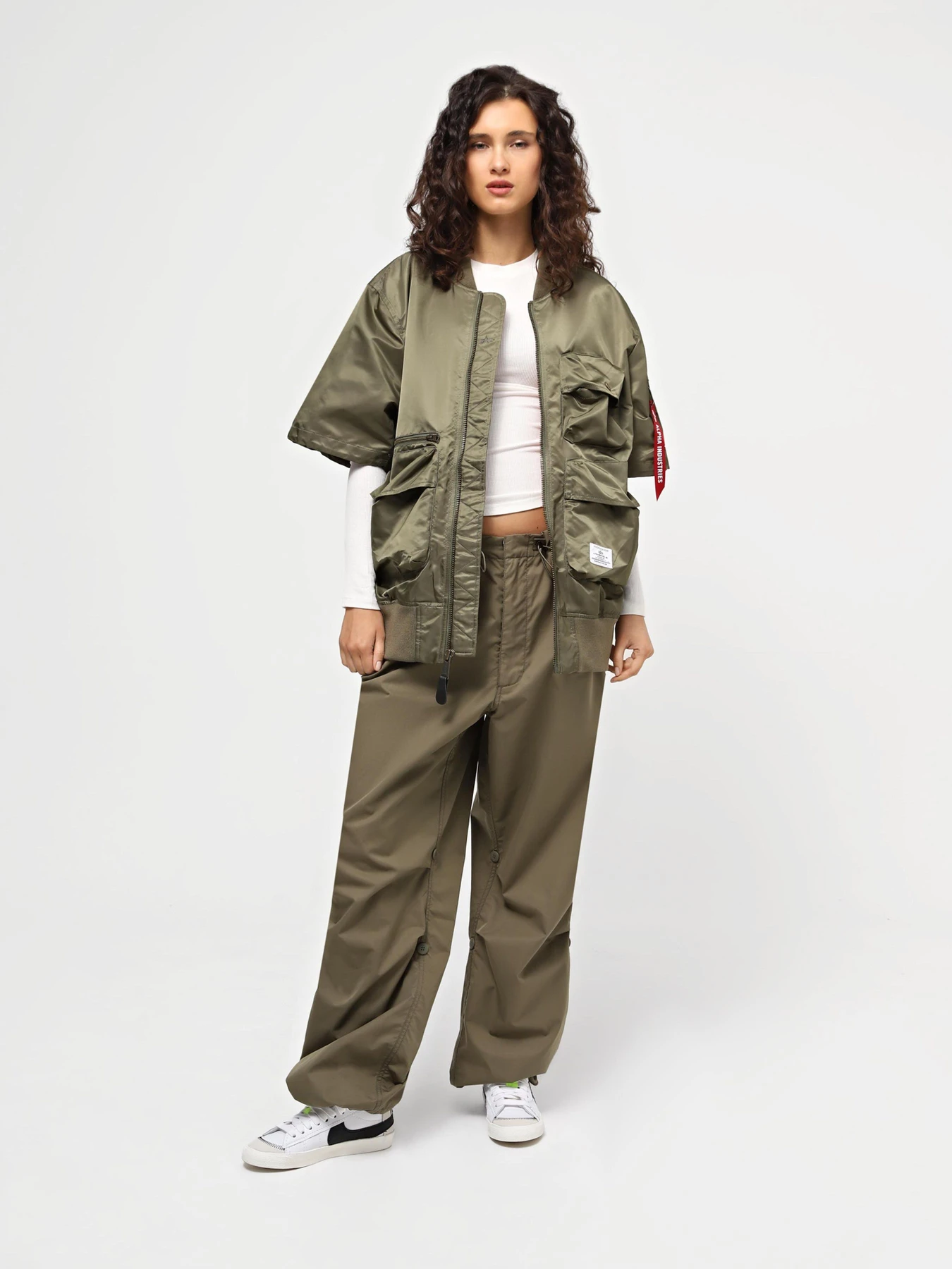 Куртки и дубленки Alpha Industries модель UJL54000C1_359 Куртки и дубленки Alpha Industries модель UJL54000C1_359 Фото