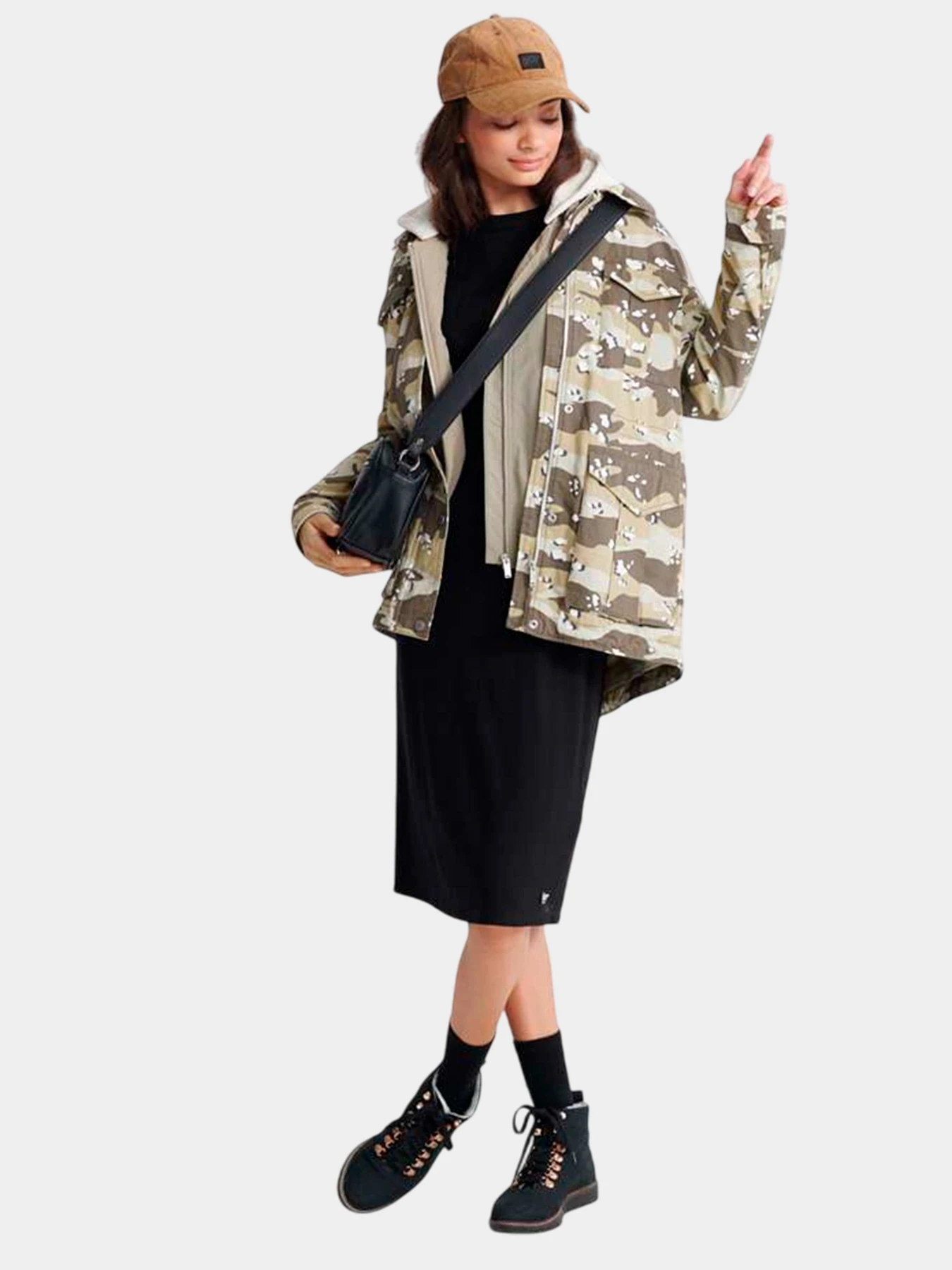 Куртки и дубленки Superdry модель W5010025APS9 Куртки и дубленки Superdry модель W5010025APS9 Фото