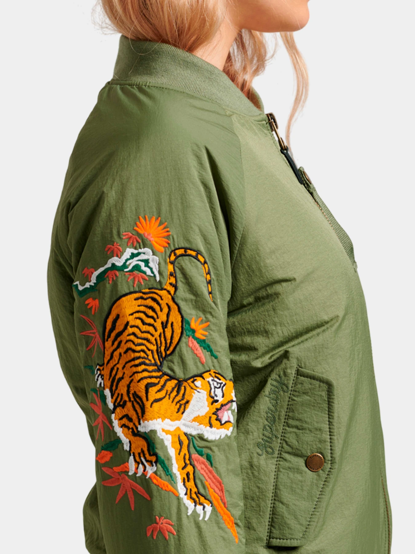 Куртки и дубленки Superdry модель W5011447AZTV Фото
