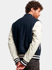 Куртки и дубленки Superdry модель M5011262A98T Фото