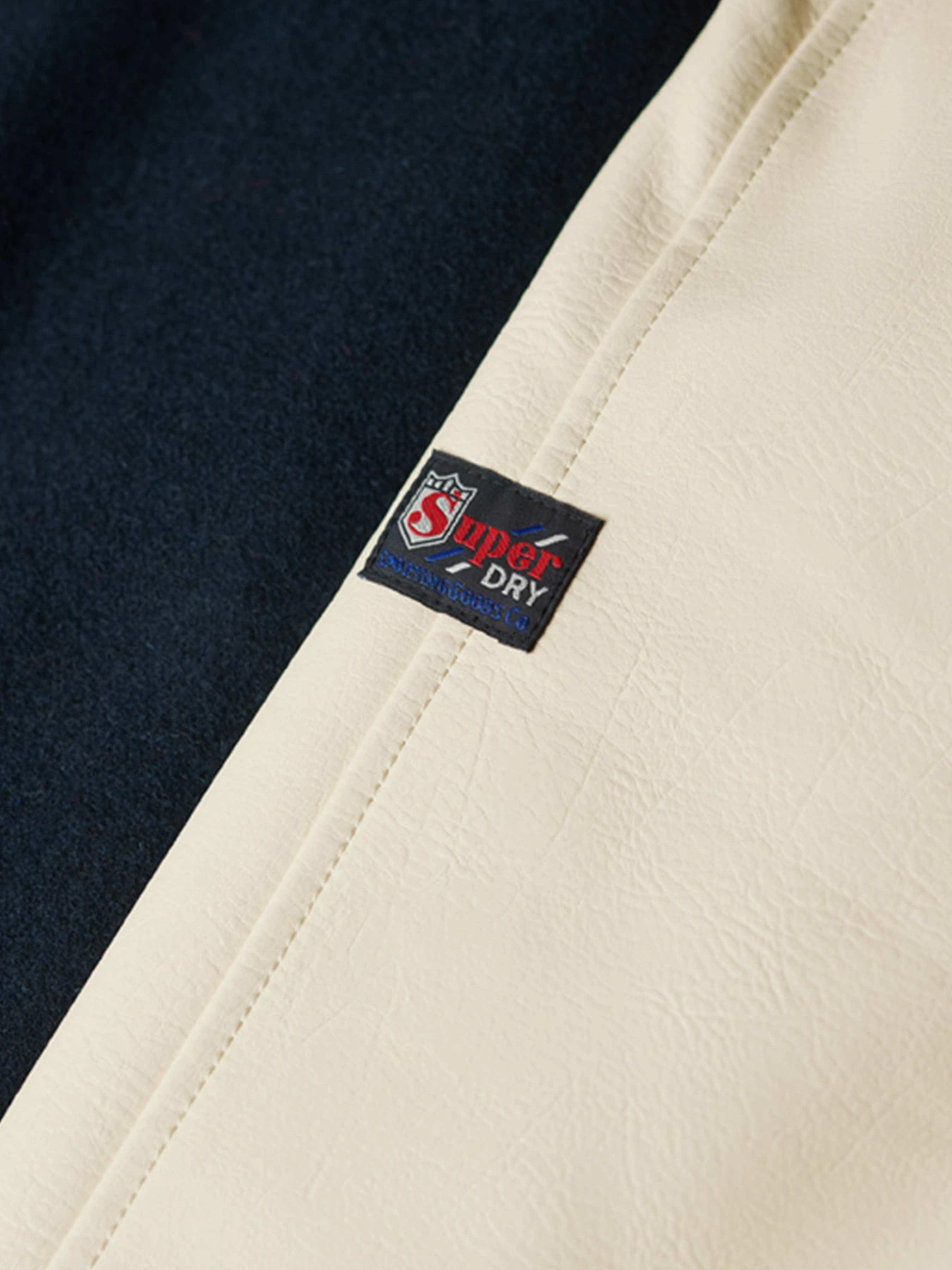 Куртки и дубленки Superdry модель M5011730A98T Фото