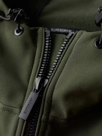 Куртки и дубленки Superdry модель M5011824A1IP Фото