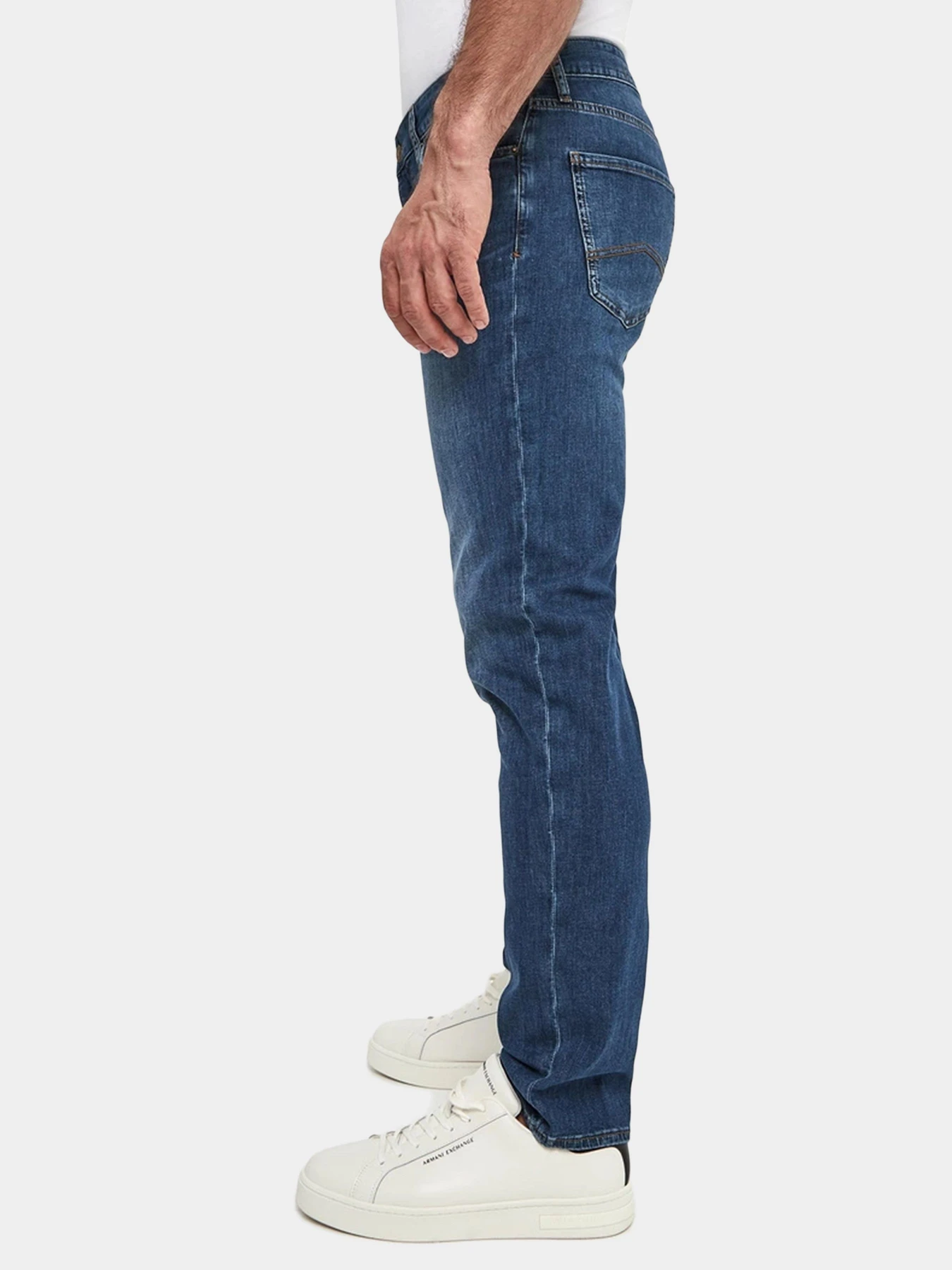 Джинсы Armani Exchange модель XM000049-AF13089-MB002 Джинсы Armani Exchange модель XM000049-AF13089-MB002 Фото