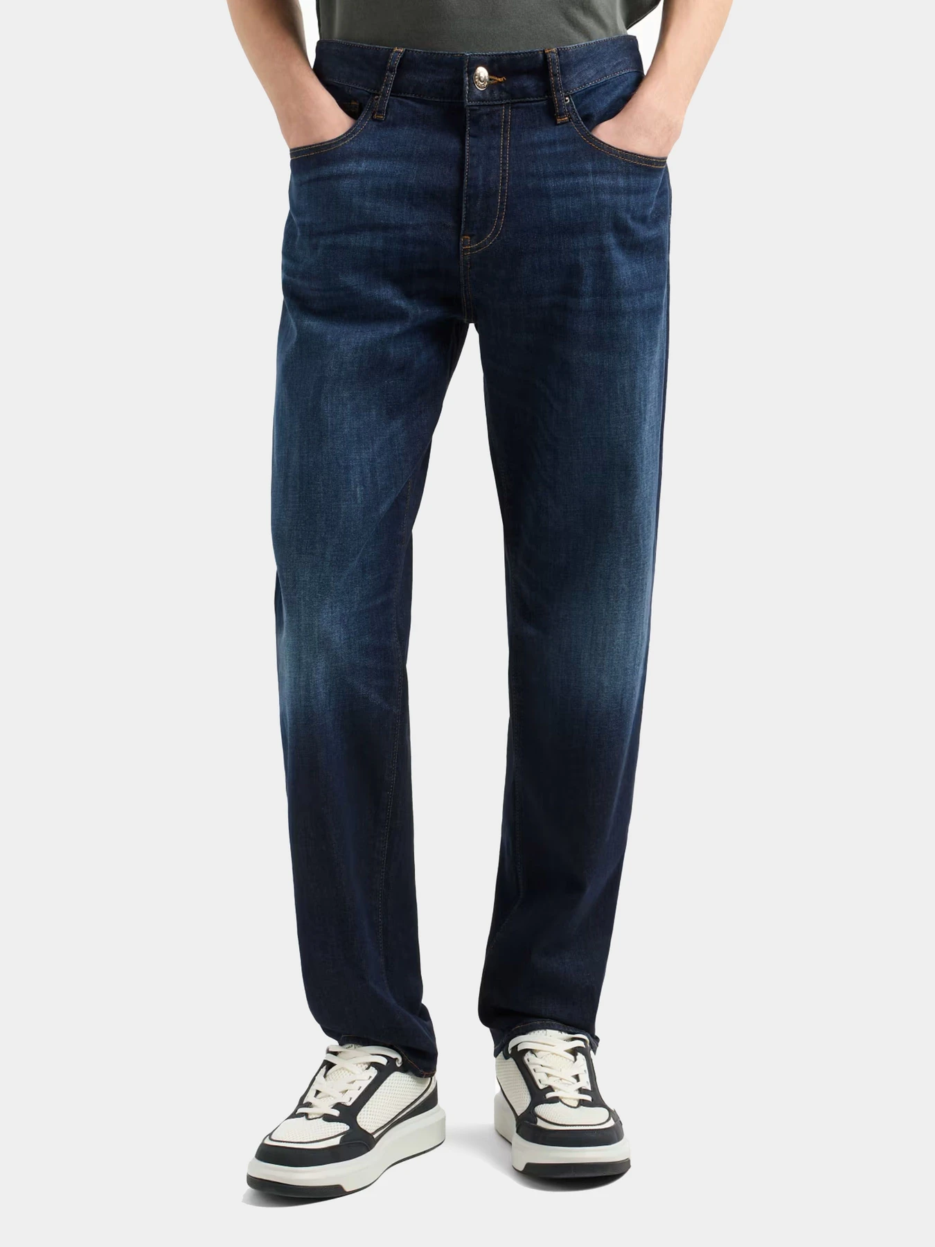 Джинсы Armani Exchange модель XM000049-AF13089-MB010 Джинсы Armani Exchange модель XM000049-AF13089-MB010 Фото
