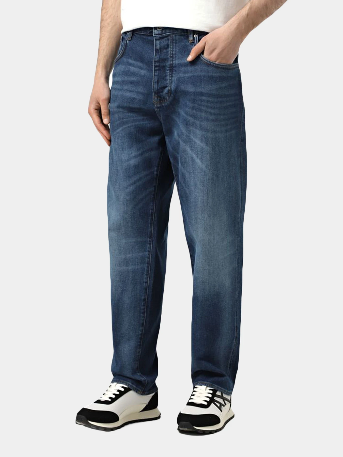 Джинсы Armani Exchange модель XM000075-AF13097-MB001 Джинсы Armani Exchange модель XM000075-AF13097-MB001 Фото