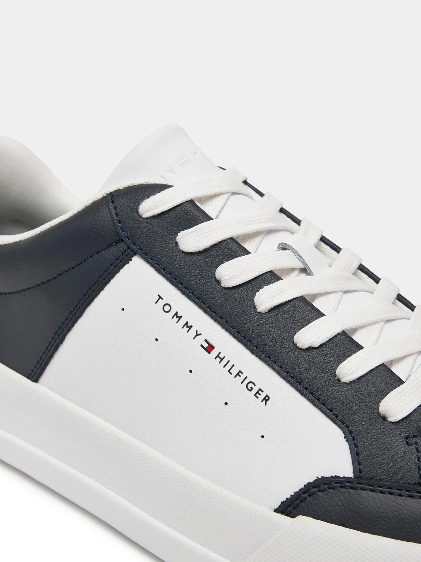 Кеды Tommy Hilfiger модель FM0FM05489-0K5 Кеды Tommy Hilfiger модель FM0FM05489-0K5 Фото