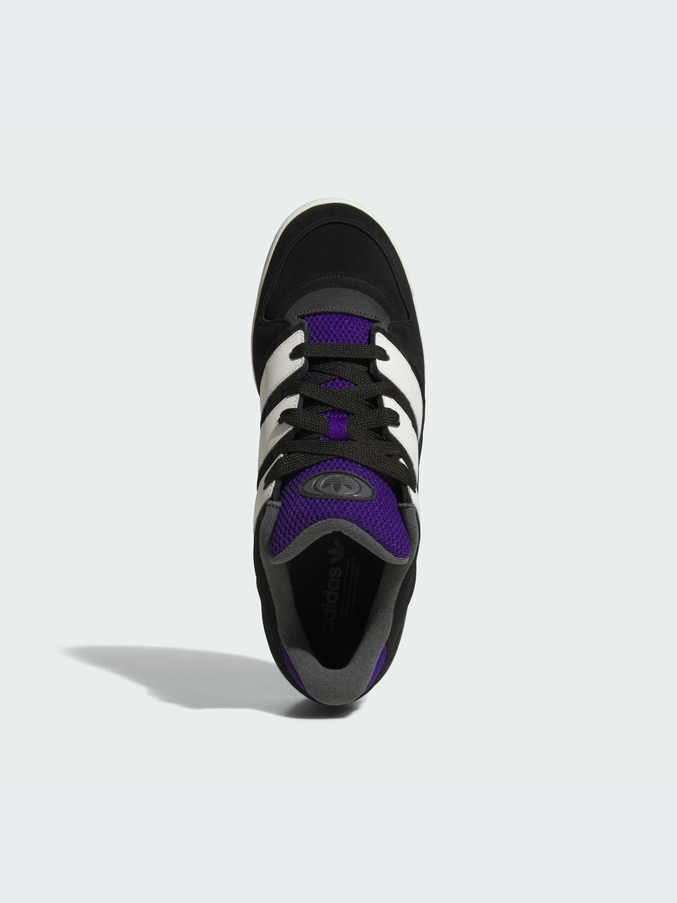 Кроссовки Adidas Forum модель JI3278-KZ Кроссовки Adidas Forum модель JI3278-KZ Фото
