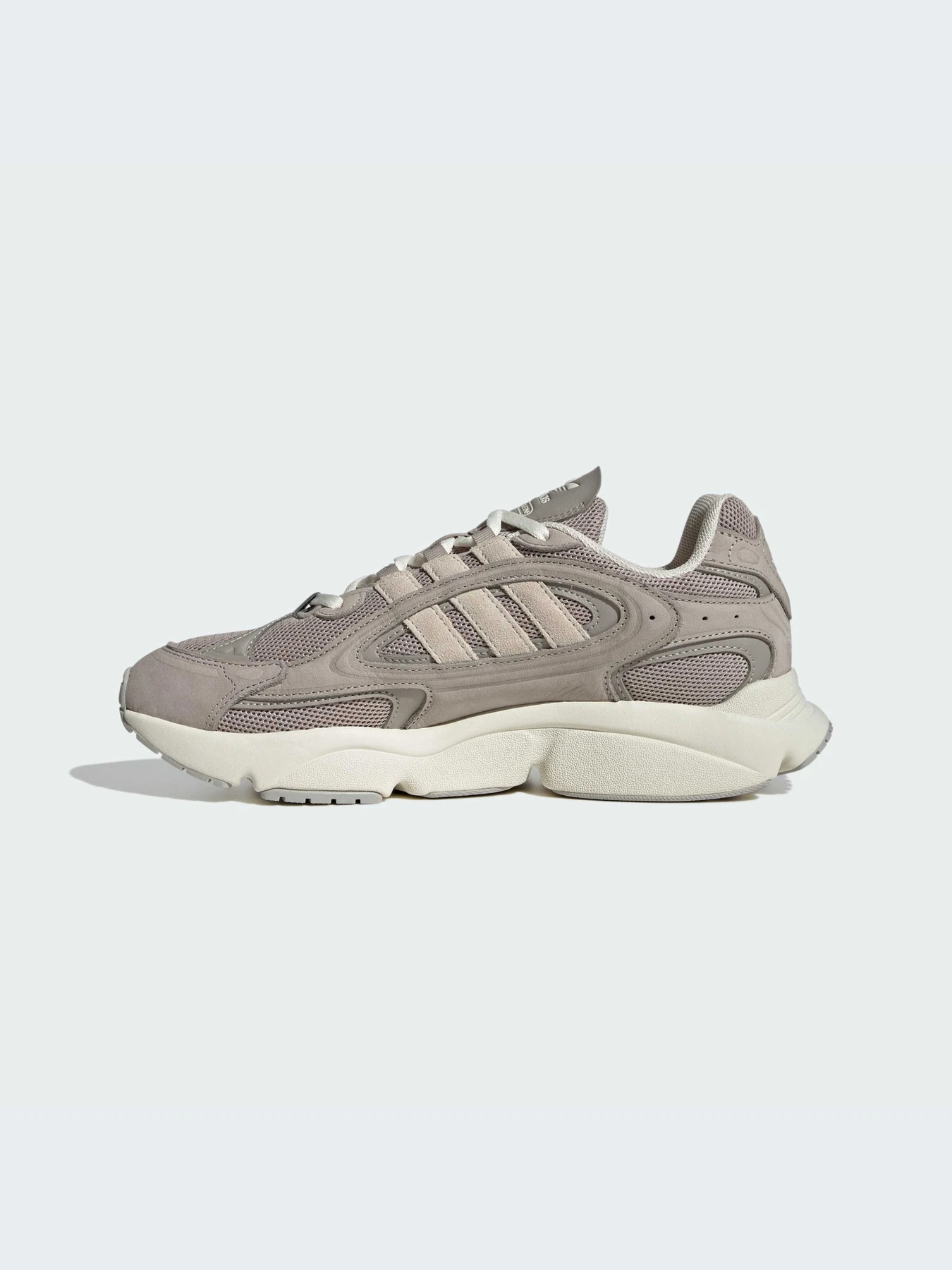 Кроссовки Adidas Ozweego модель JI2627-KZ Кроссовки Adidas Ozweego модель JI2627-KZ Фото