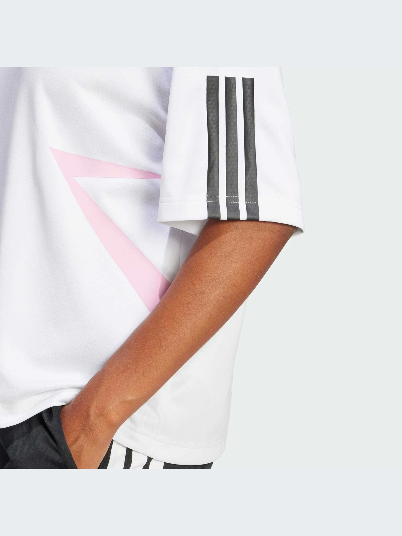 Футболки и поло Adidas модель JG4061-KZ Футболки и поло Adidas модель JG4061-KZ Фото