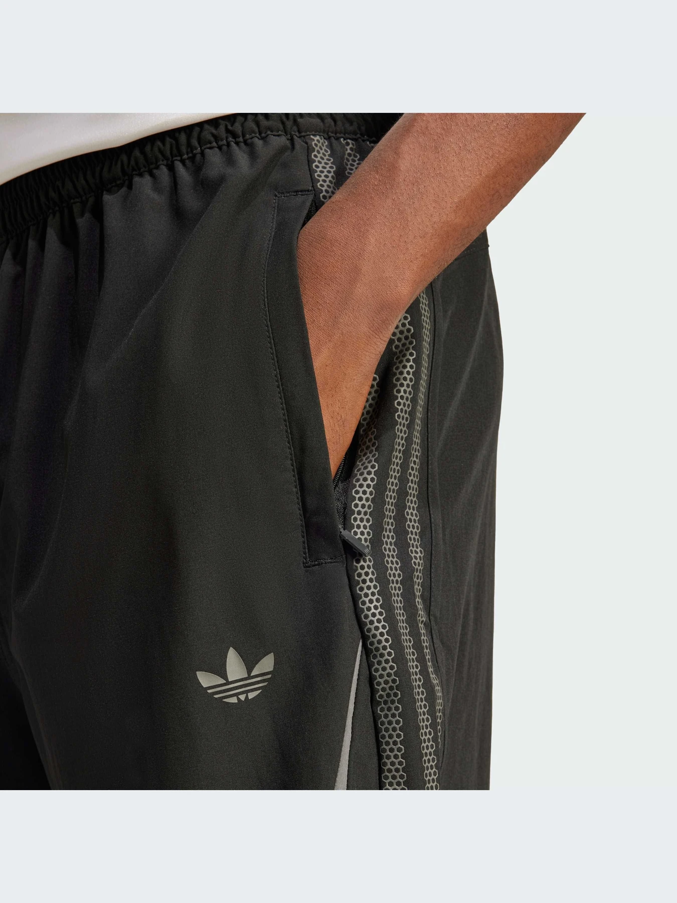 Шорты Adidas модель JD0053-KZ Шорты Adidas модель JD0053-KZ Фото