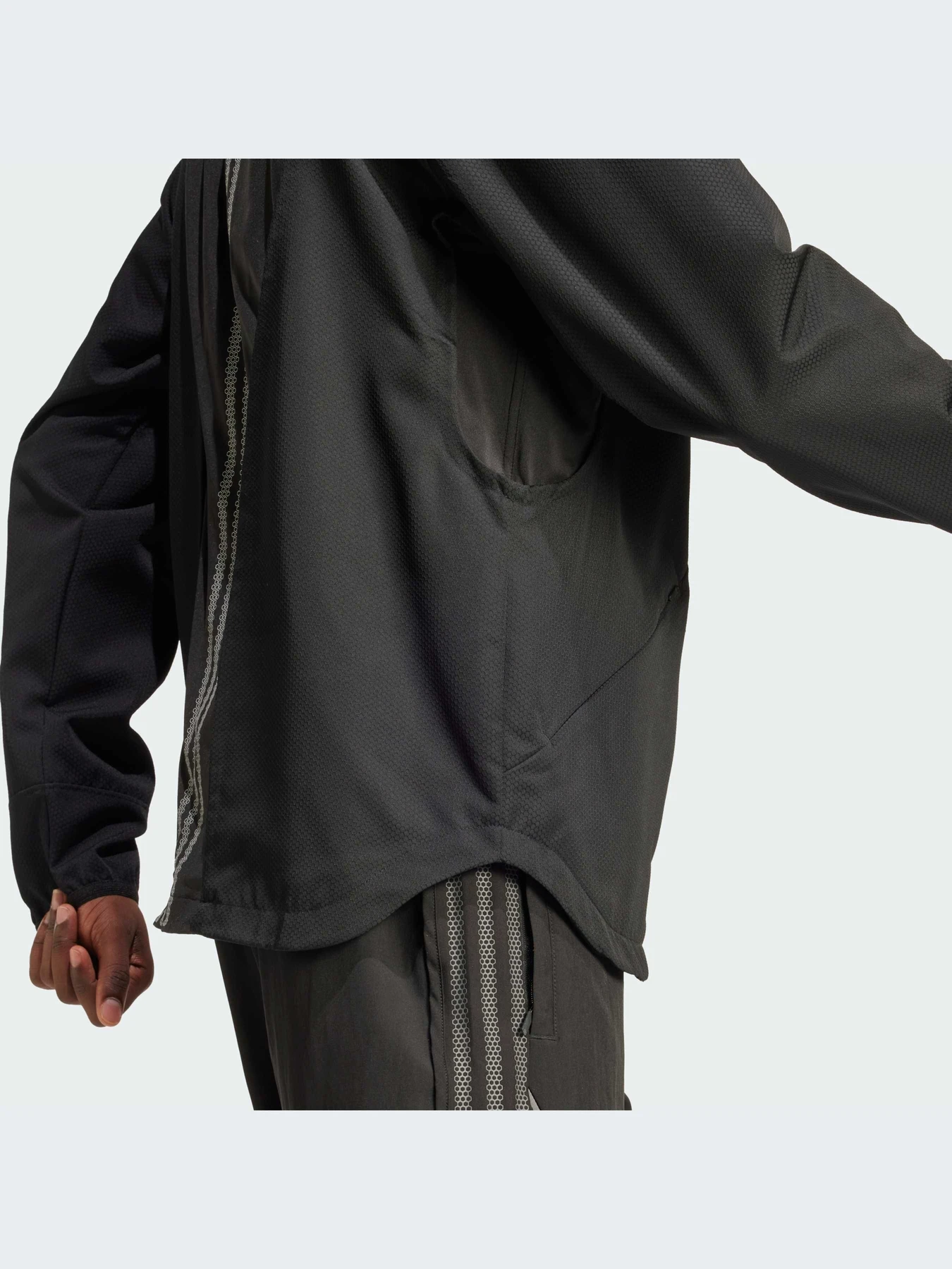 Куртки и дубленки Adidas модель JD0049-KZ Куртки и дубленки Adidas модель JD0049-KZ Фото