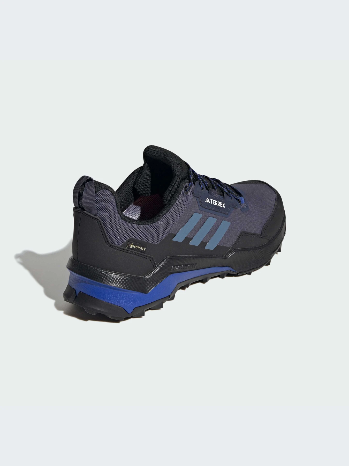 Кроссовки Adidas модель JP7380-KZ Кроссовки Adidas модель JP7380-KZ Фото