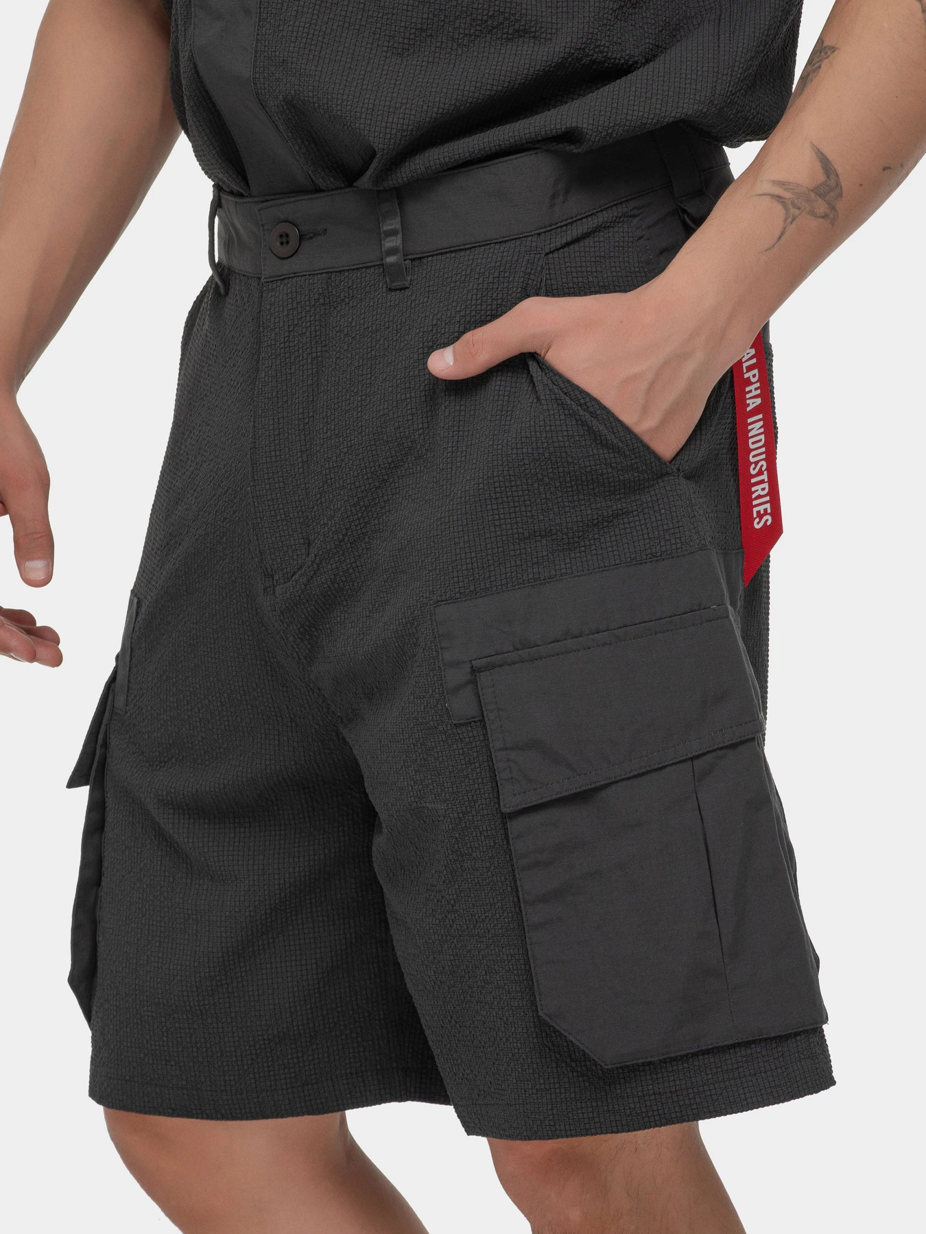 Шорты Alpha Industries модель MBS55000C1_077 Шорты Alpha Industries модель MBS55000C1_077 Фото