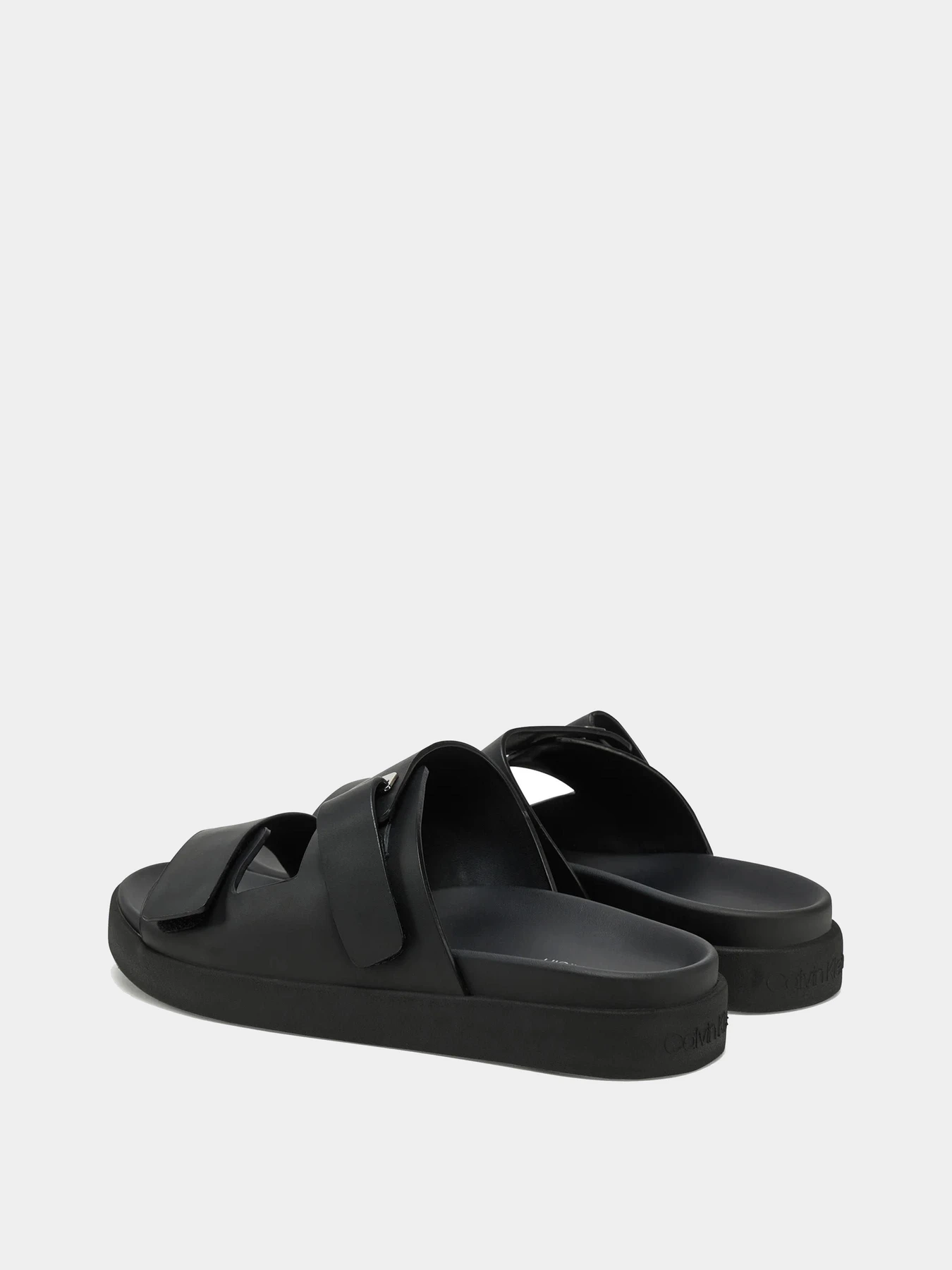 Шлёпанцы Calvin Klein модель HW0HW02489-BEH Шлёпанцы Calvin Klein модель HW0HW02489-BEH Фото