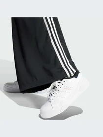 Брюки Adidas Adicolor модель IU2520-KZ Фото
