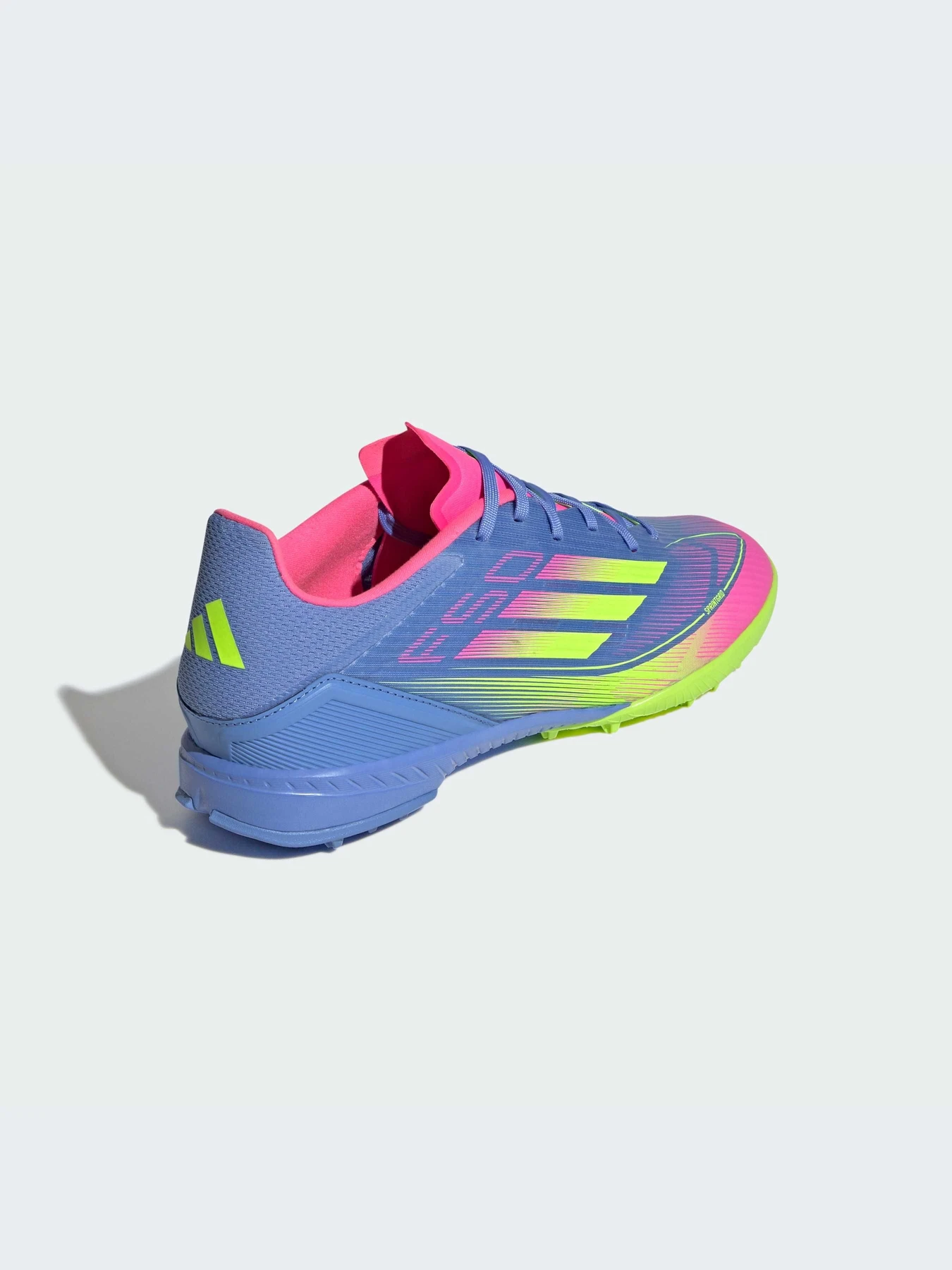 Кроссовки Adidas модель IE1230-KZ Кроссовки Adidas модель IE1230-KZ Фото