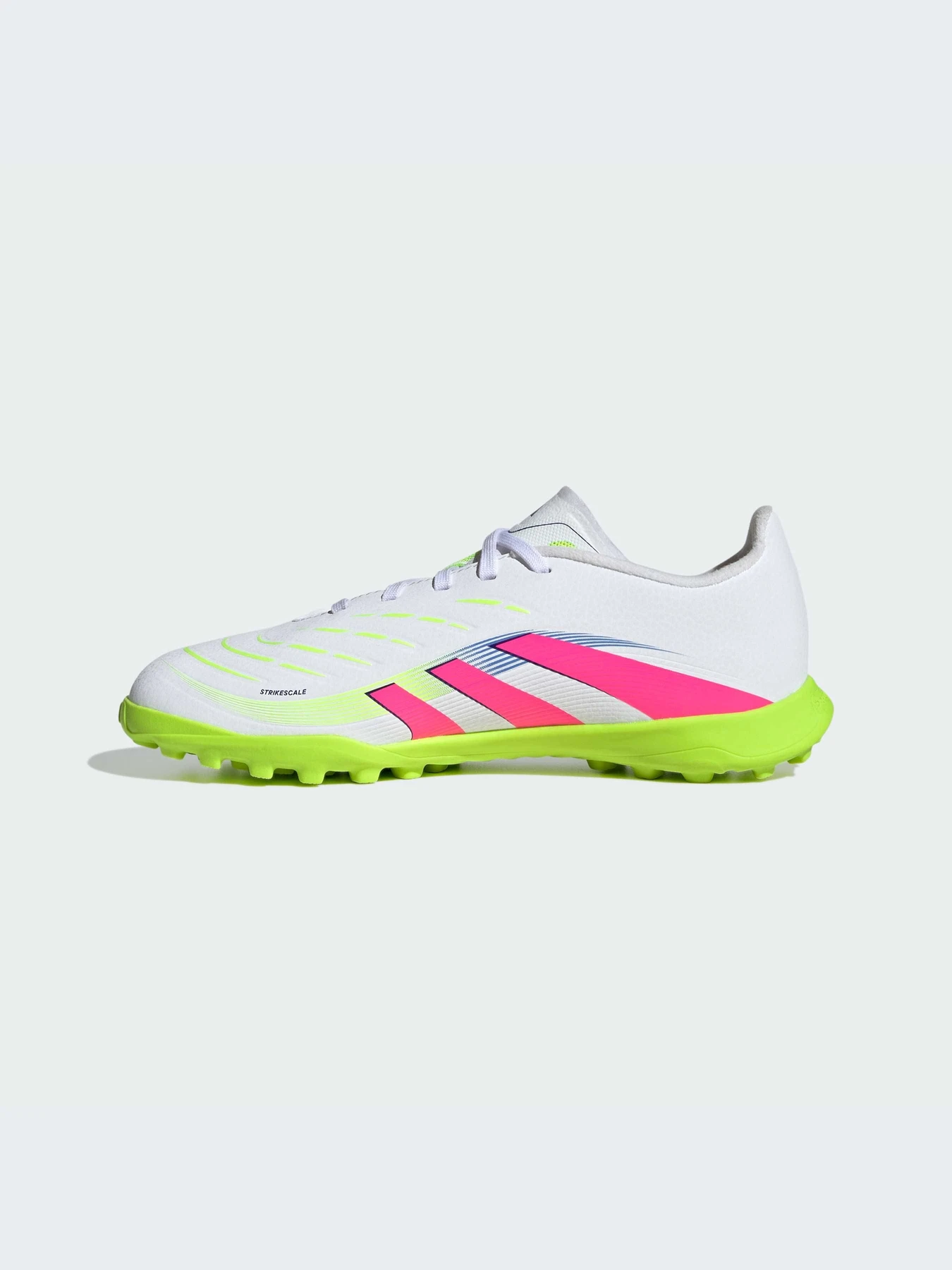 Кроссовки Adidas Predator модель ID3801-KZ Кроссовки Adidas Predator модель ID3801-KZ Фото