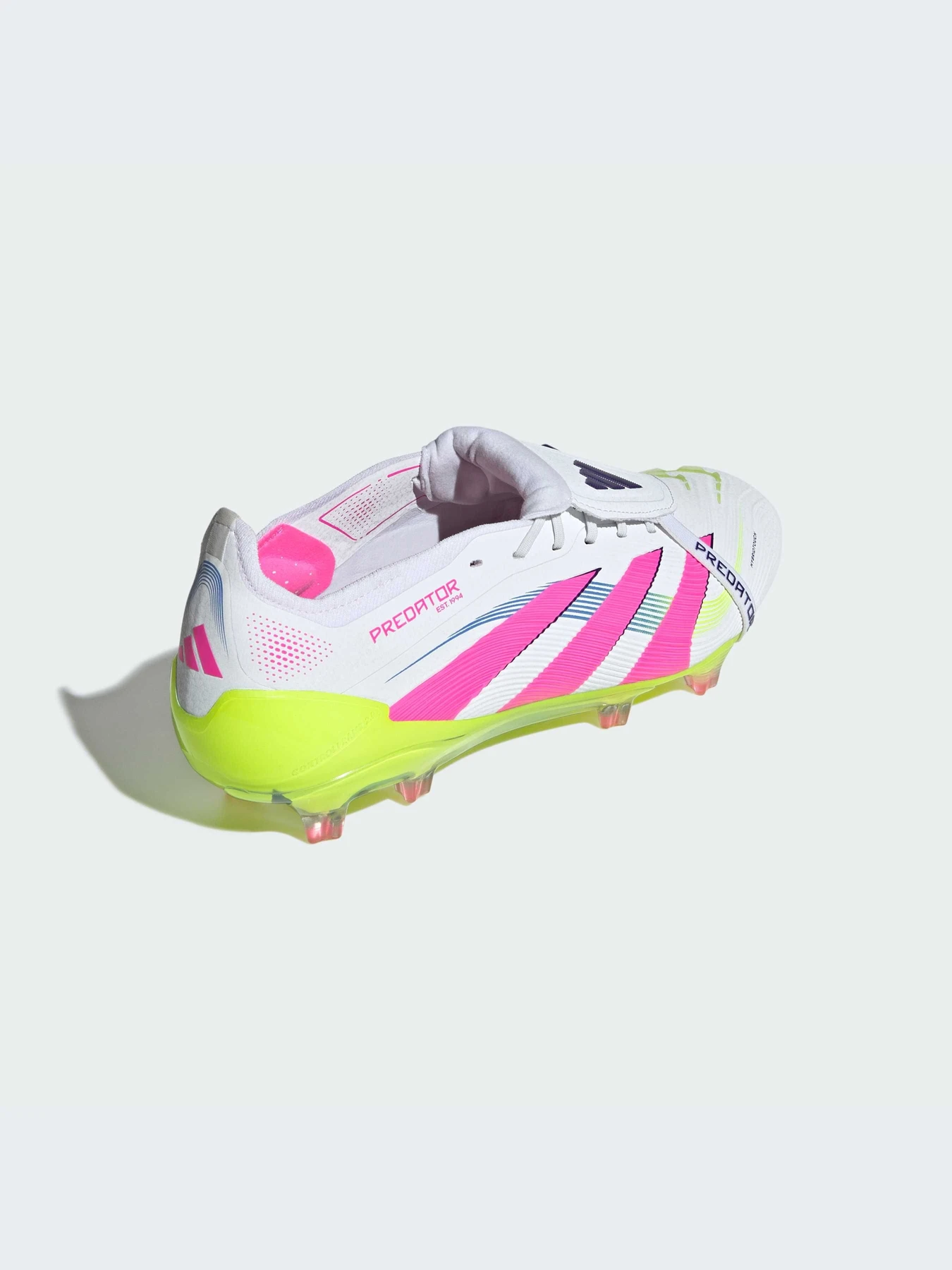 Кроссовки Adidas Predator модель ID8967-KZ Кроссовки Adidas Predator модель ID8967-KZ Фото
