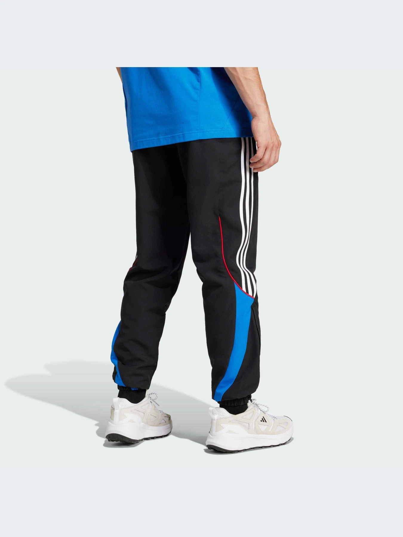 Брюки Adidas модель JF0371-KZ Брюки Adidas модель JF0371-KZ Фото