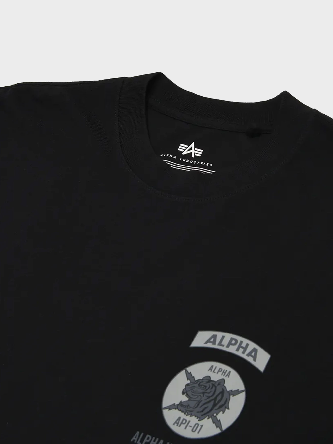 Футболки и поло Alpha Industries модель MTU55005C1_001 Футболки и поло Alpha Industries модель MTU55005C1_001 Фото