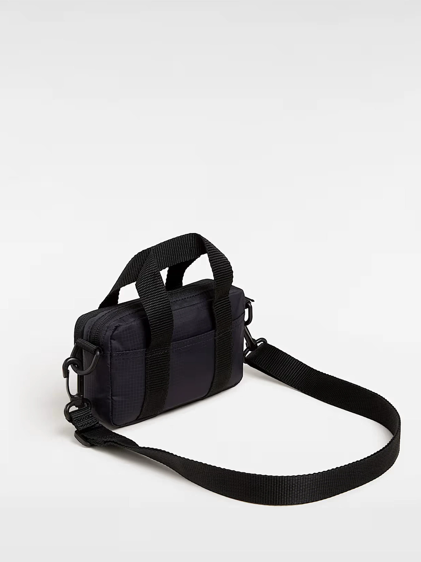 Сумки Vans модель VN000HRXBLK1 Сумки Vans модель VN000HRXBLK1 Фото