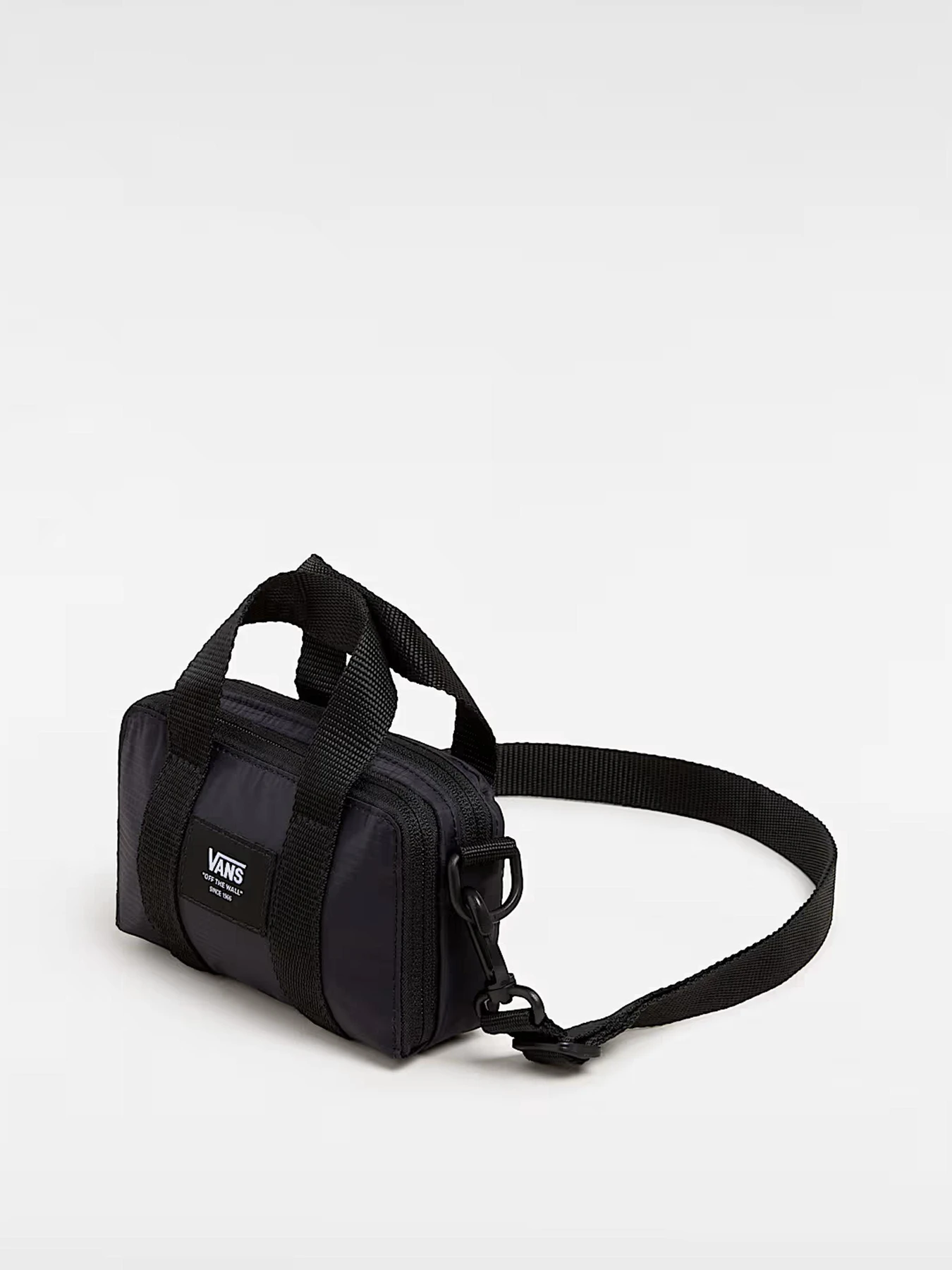 Сумки Vans модель VN000HRXBLK1 Сумки Vans модель VN000HRXBLK1 Фото