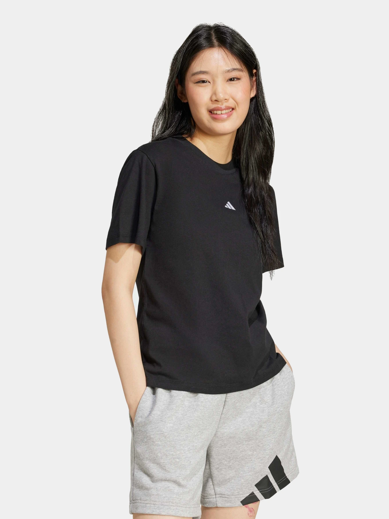 Футболки и поло Adidas модель JC5943 Футболки и поло Adidas модель JC5943 Фото