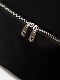 Рюкзаки GUESS модель HMMINY-P5111-BLA Фото