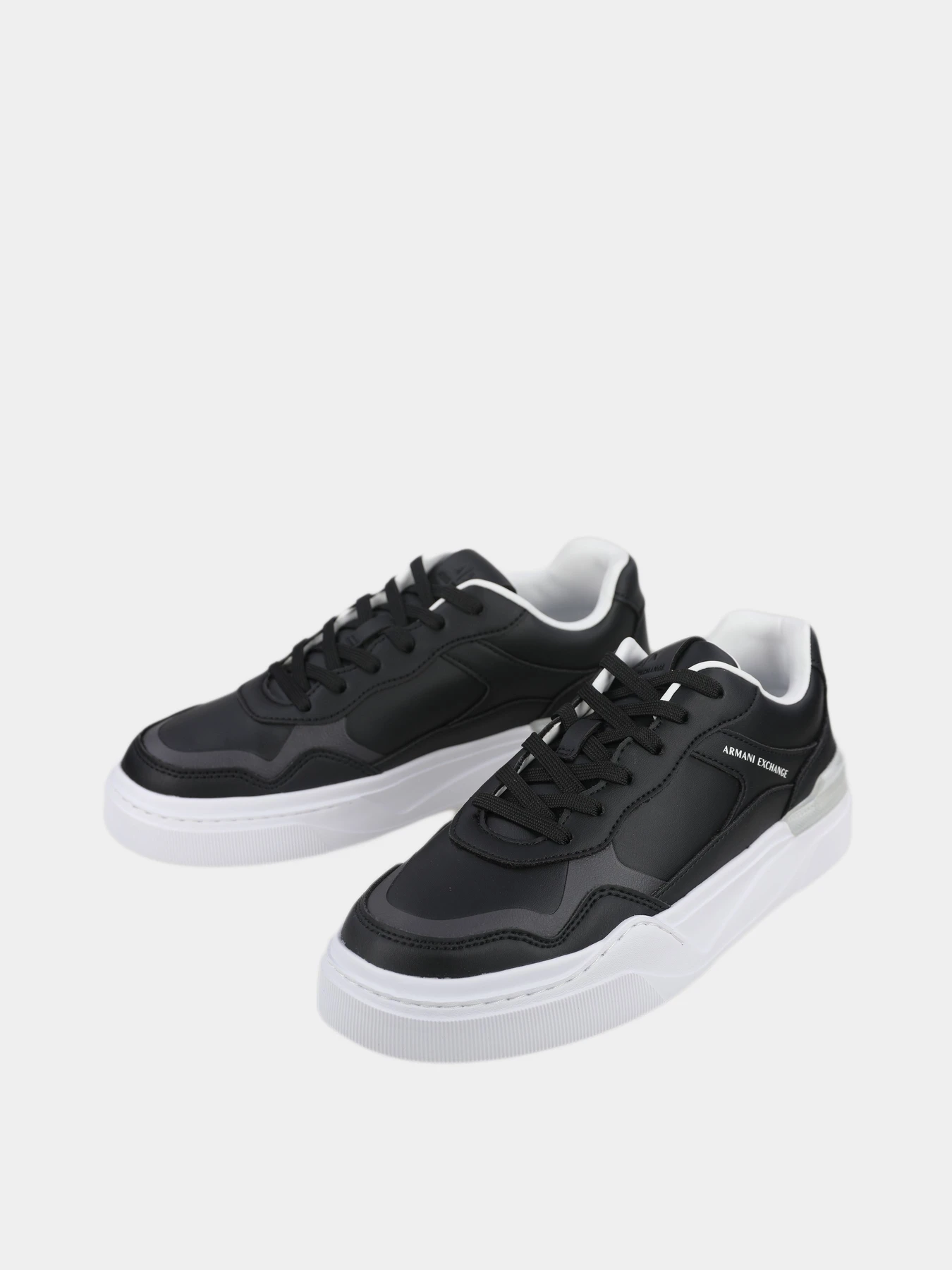 Кроссовки Armani Exchange модель XUX219-XV857-K001 Кроссовки Armani Exchange модель XUX219-XV857-K001 Фото