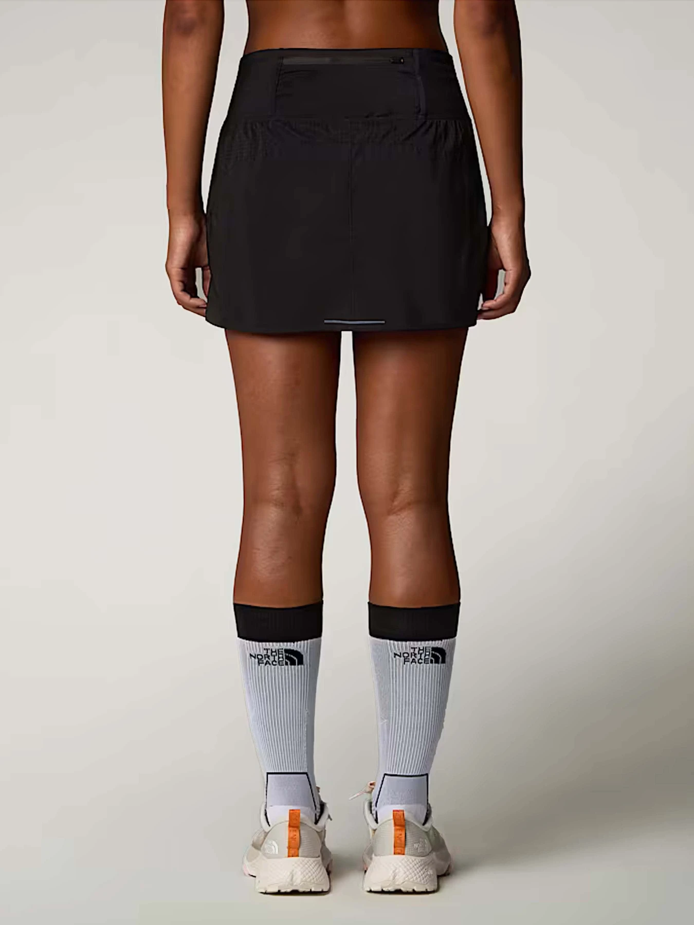 Юбки The North Face модель NF0A8BBZJK31 Юбки The North Face модель NF0A8BBZJK31 Фото