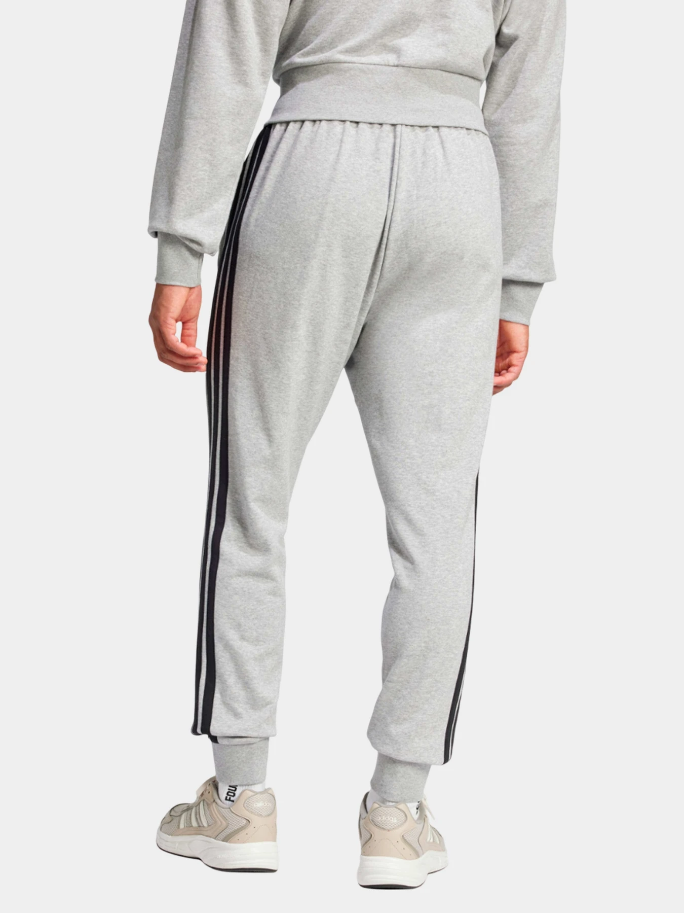 Брюки Adidas модель JE6346 Брюки Adidas модель JE6346 Фото