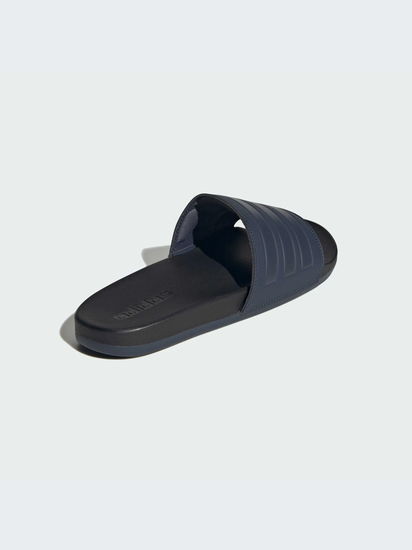 Шлёпанцы Adidas Adilette модель JP5735-KZ Шлёпанцы Adidas Adilette модель JP5735-KZ Фото