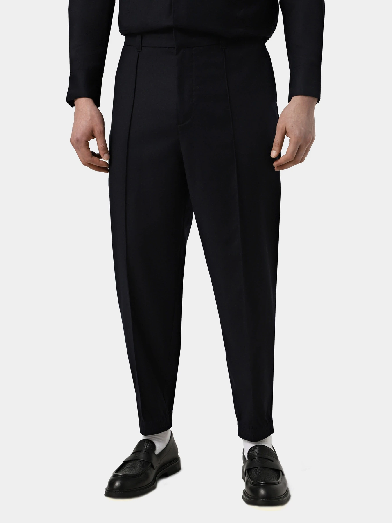 Брюки Emporio Armani модель 6D1PE9-1NVCZ-0920 Брюки Emporio Armani модель 6D1PE9-1NVCZ-0920 Фото