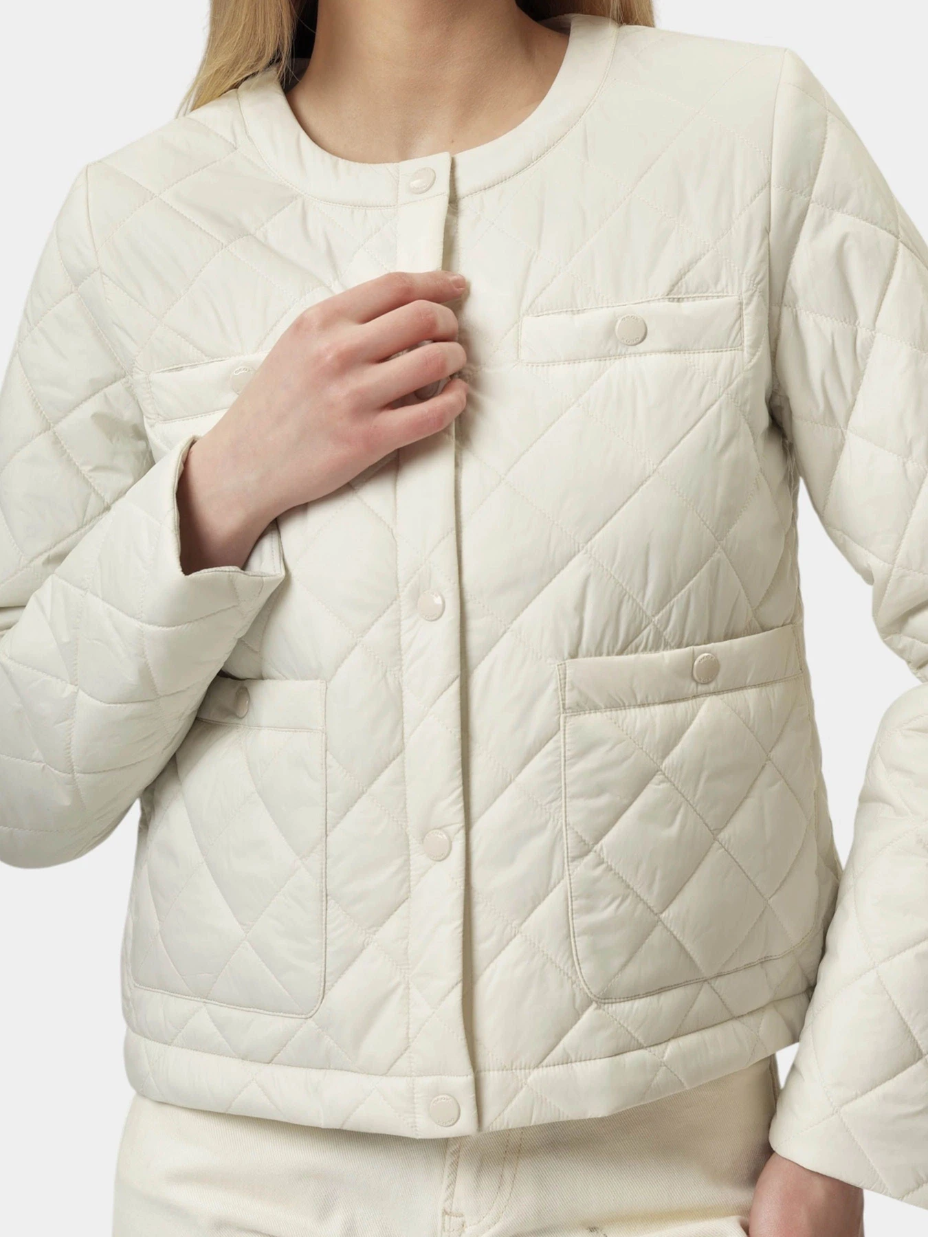 Куртки и дубленки Geox модель W5520G-T3132-F1819 Куртки и дубленки Geox модель W5520G-T3132-F1819 Фото