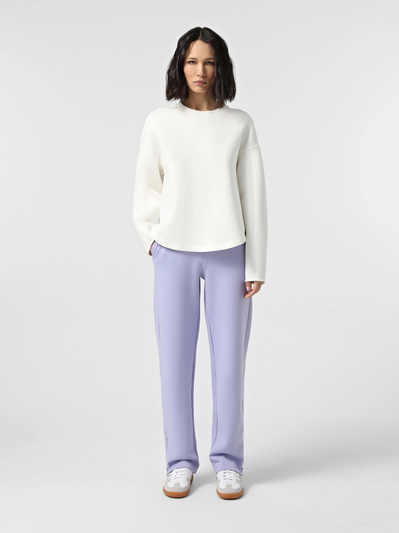 Брюки Emporio Armani модель EW000484-AF10002-UA036 Брюки Emporio Armani модель EW000484-AF10002-UA036 Фото