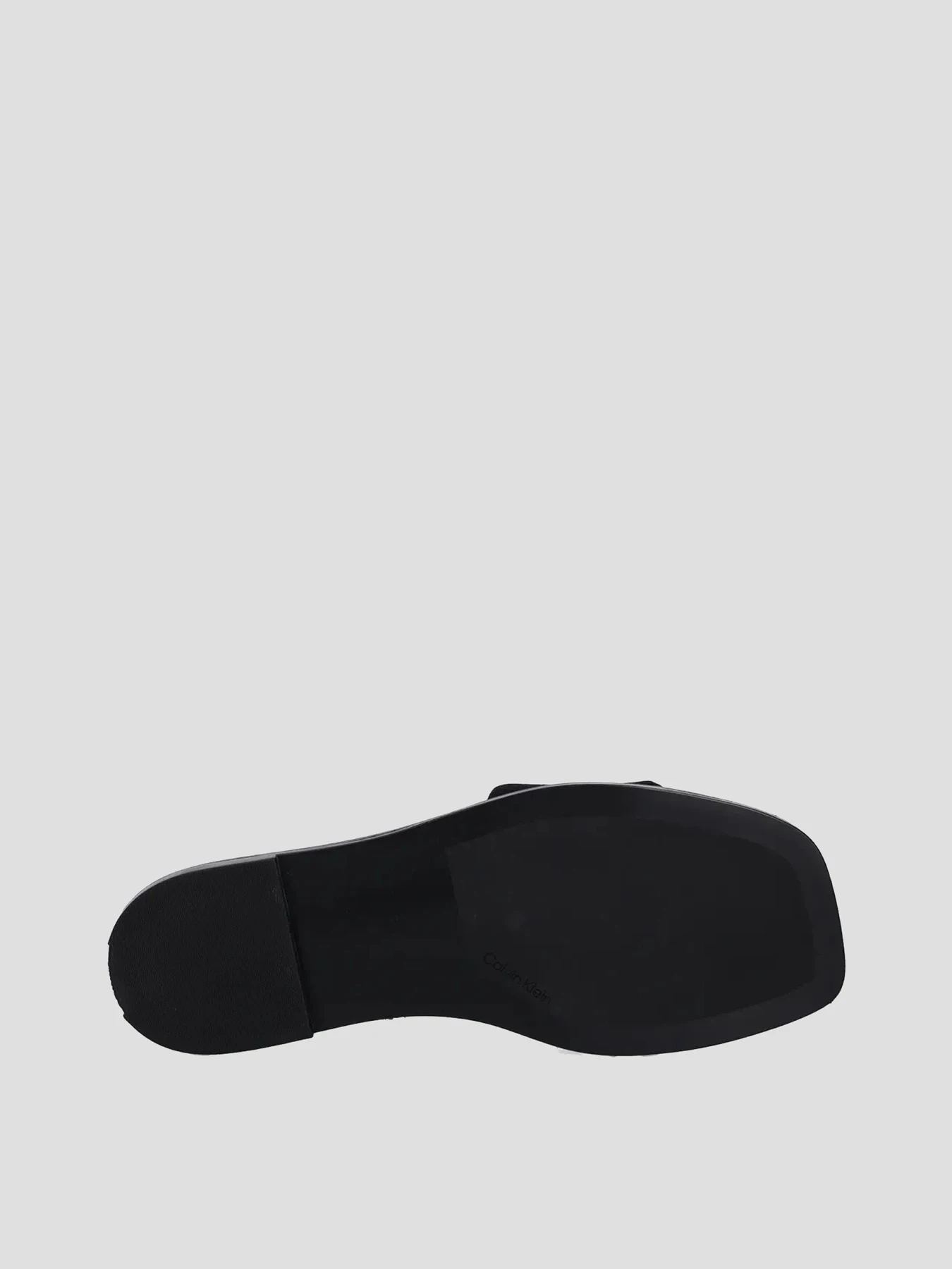 Шлёпанцы Calvin Klein модель HW0HW02378-BEH Шлёпанцы Calvin Klein модель HW0HW02378-BEH Фото