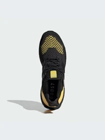 Кроссовки Adidas Ultraboost модель JQ2273-KZ Фото