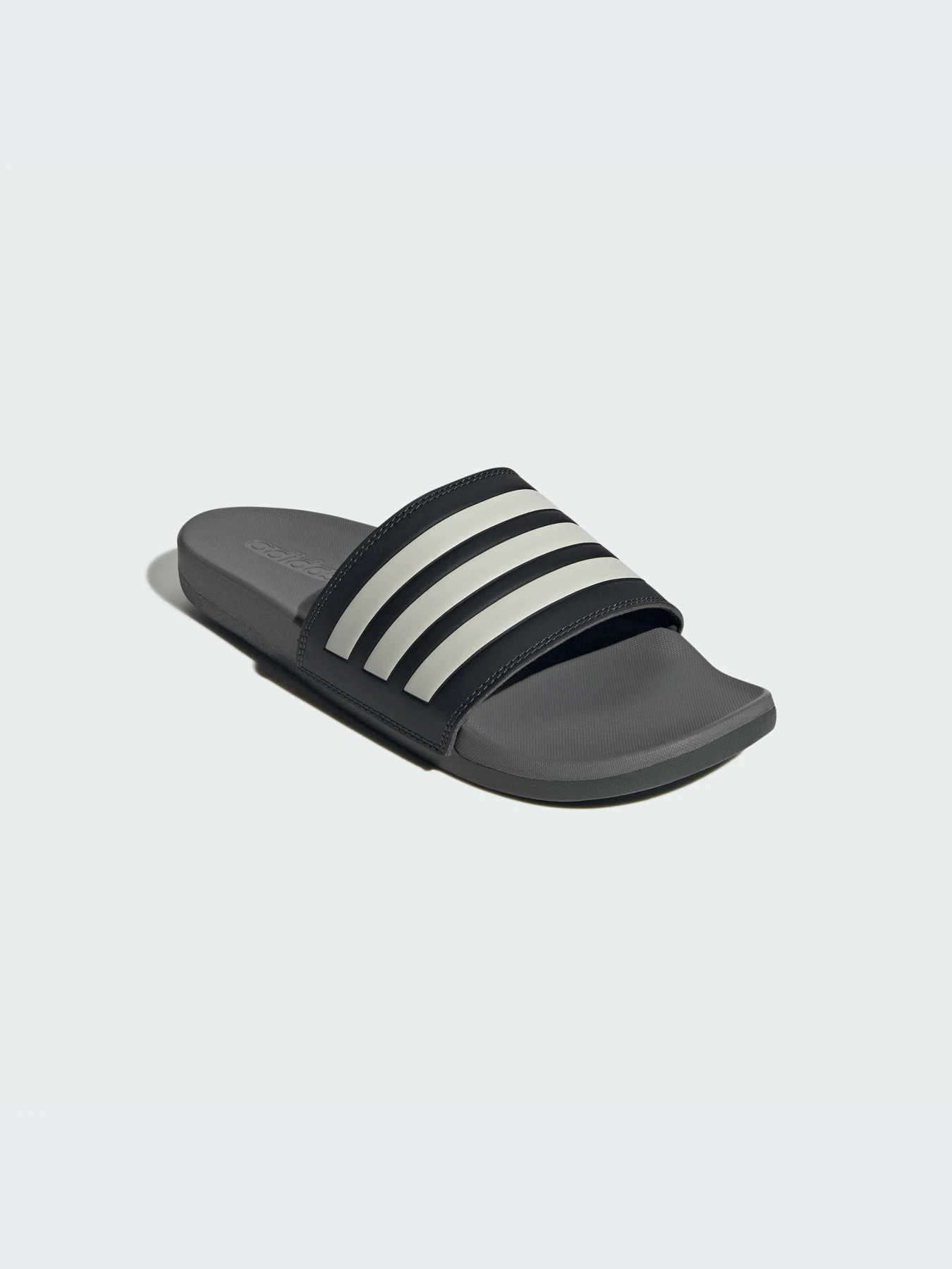 Шлёпанцы Adidas Adilette модель JP5734-KZ Шлёпанцы Adidas Adilette модель JP5734-KZ Фото