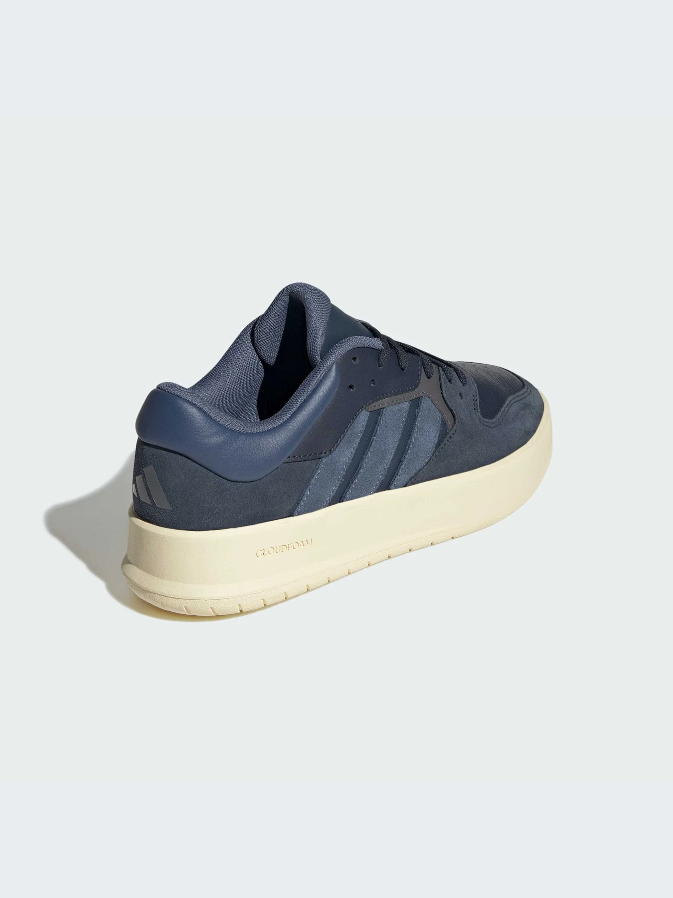 Кроссовки Adidas модель JP5370-KZ Кроссовки Adidas модель JP5370-KZ Фото