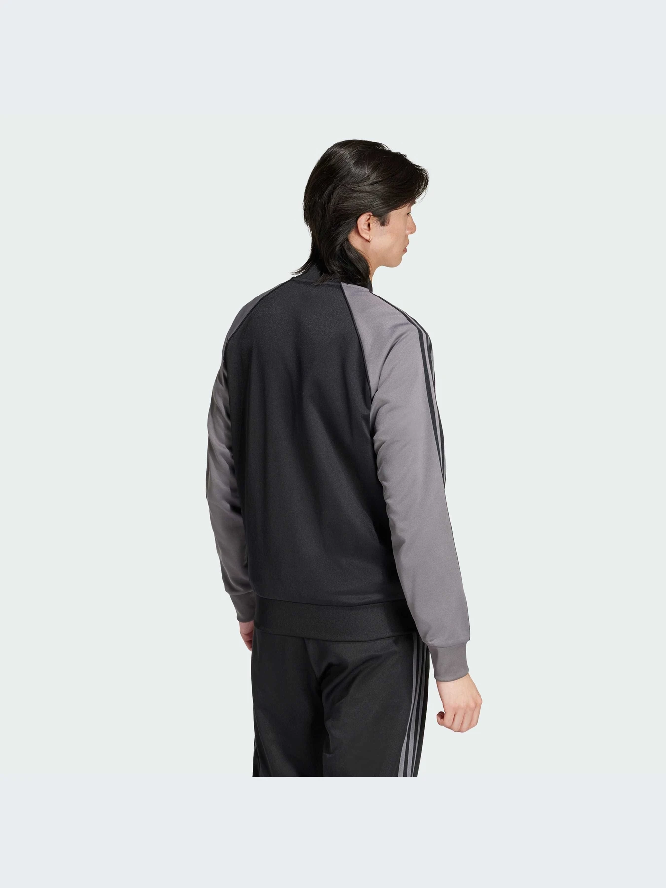 Худи и свитшоты Adidas Adicolor модель IY9858-KZ Худи и свитшоты Adidas Adicolor модель IY9858-KZ Фото