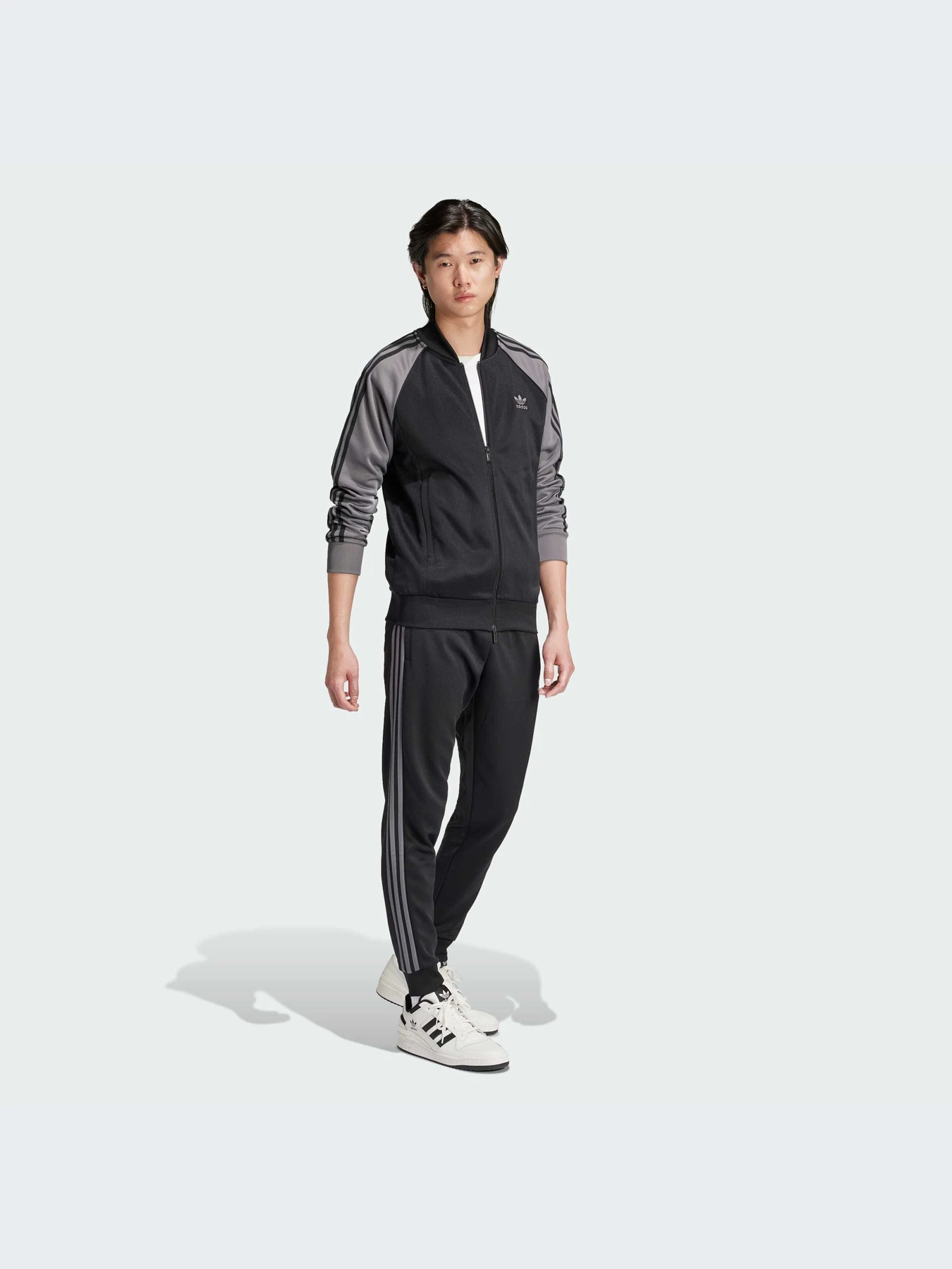 Худи и свитшоты Adidas Adicolor модель IY9858-KZ Худи и свитшоты Adidas Adicolor модель IY9858-KZ Фото