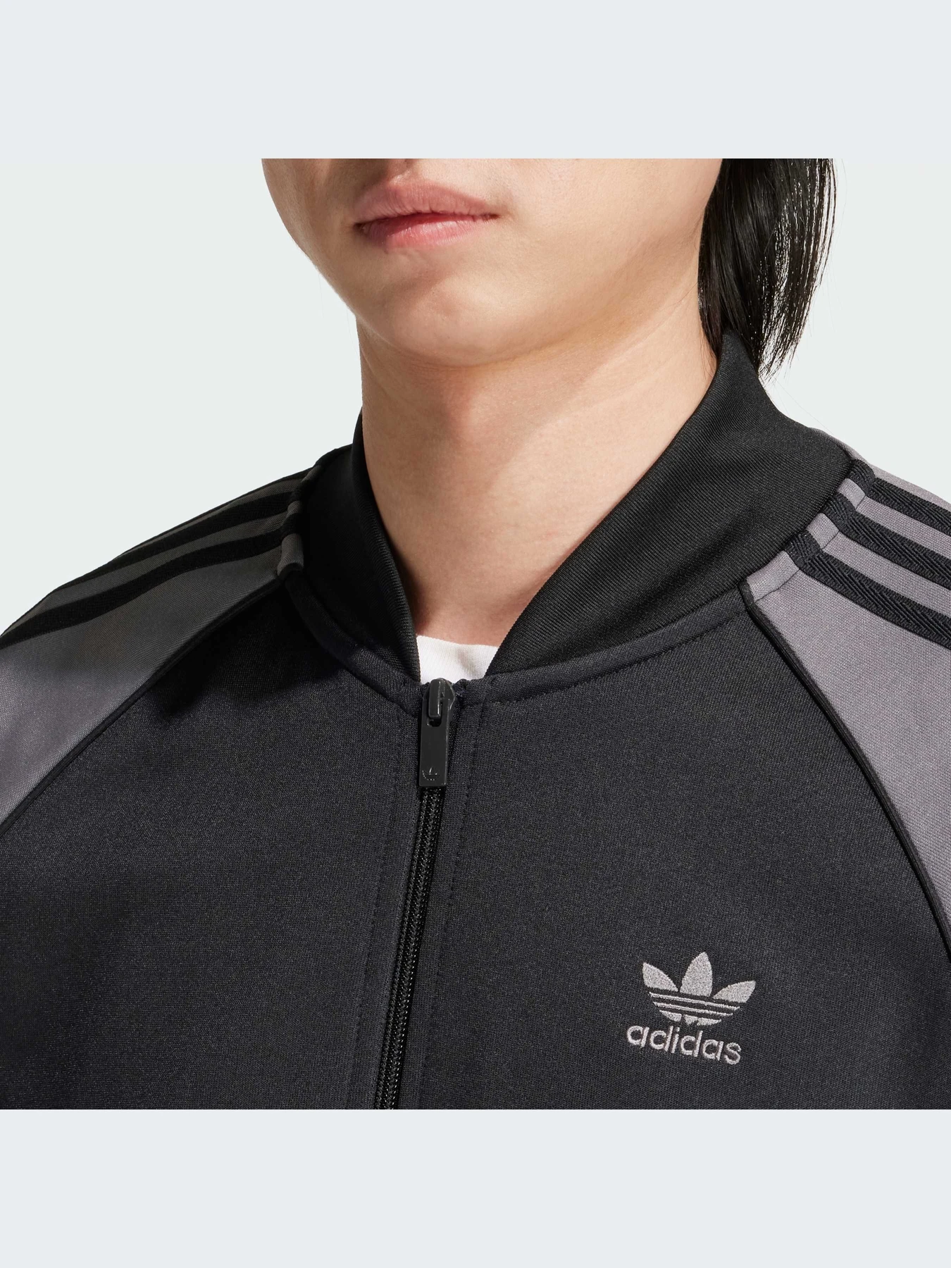 Худи и свитшоты Adidas Adicolor модель IY9858-KZ Худи и свитшоты Adidas Adicolor модель IY9858-KZ Фото
