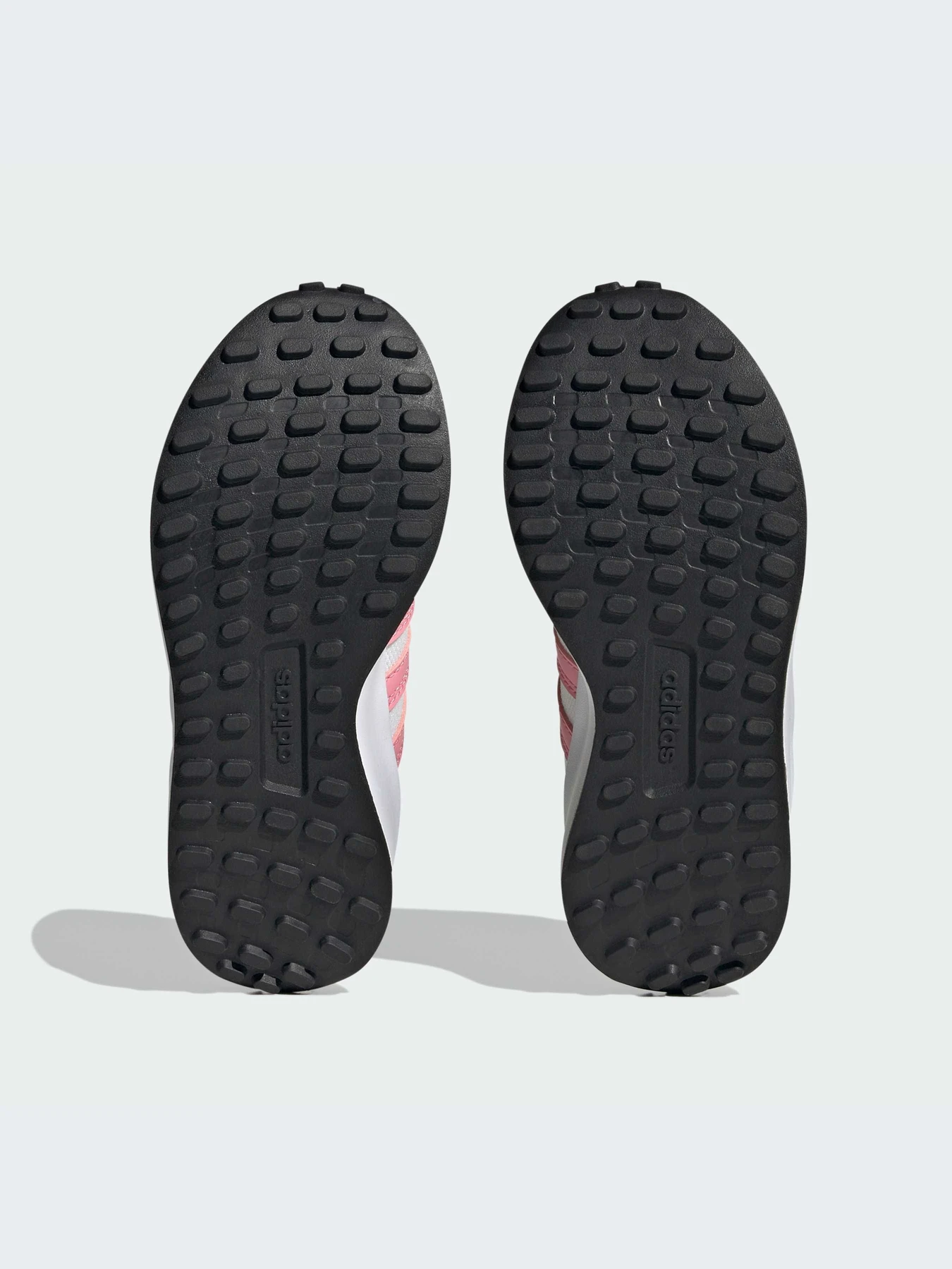 Кроссовки Adidas модель IG4899-KZ Кроссовки Adidas модель IG4899-KZ Фото