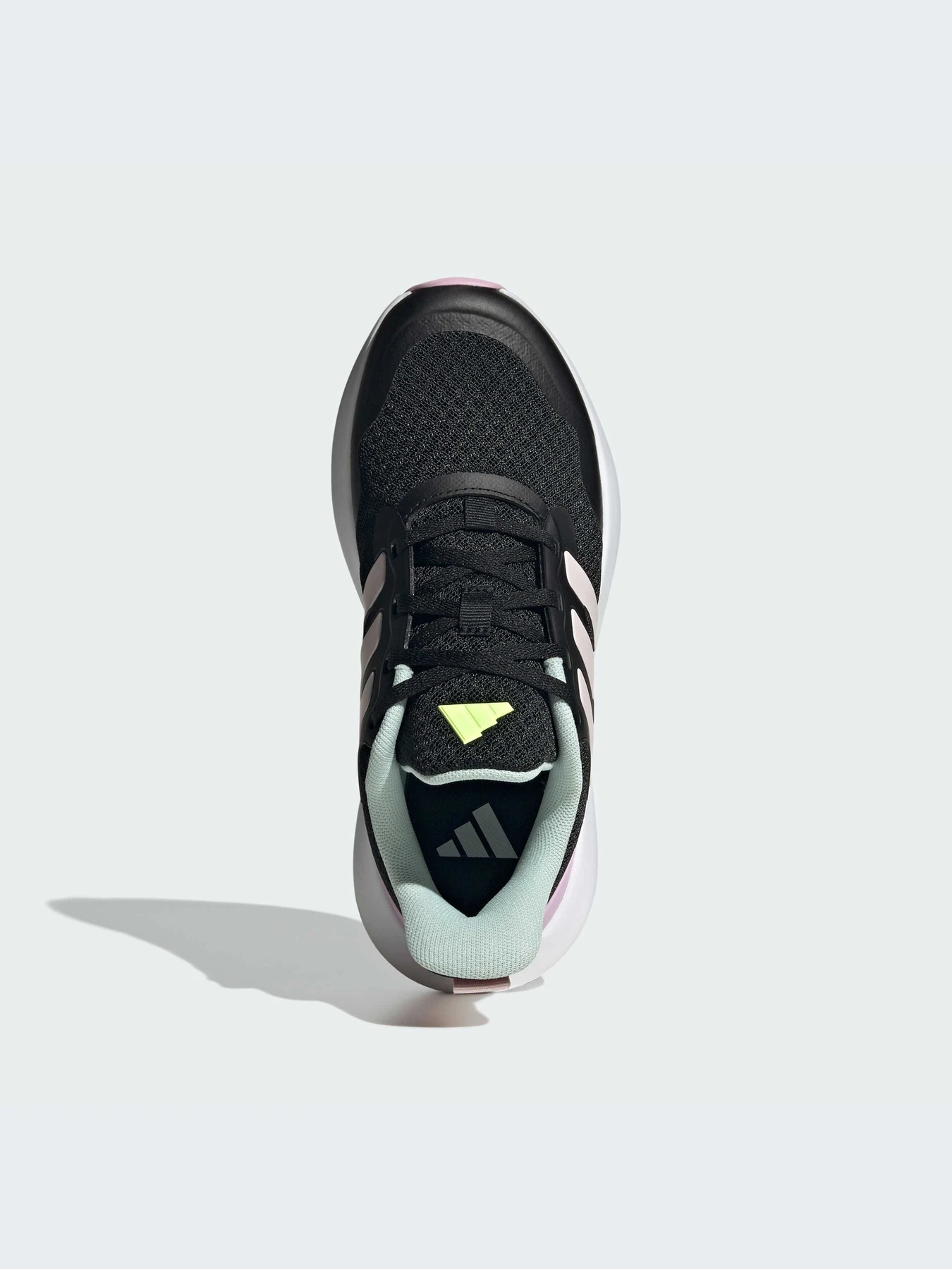 Кроссовки Adidas модель JI2180-KZ Кроссовки Adidas модель JI2180-KZ Фото