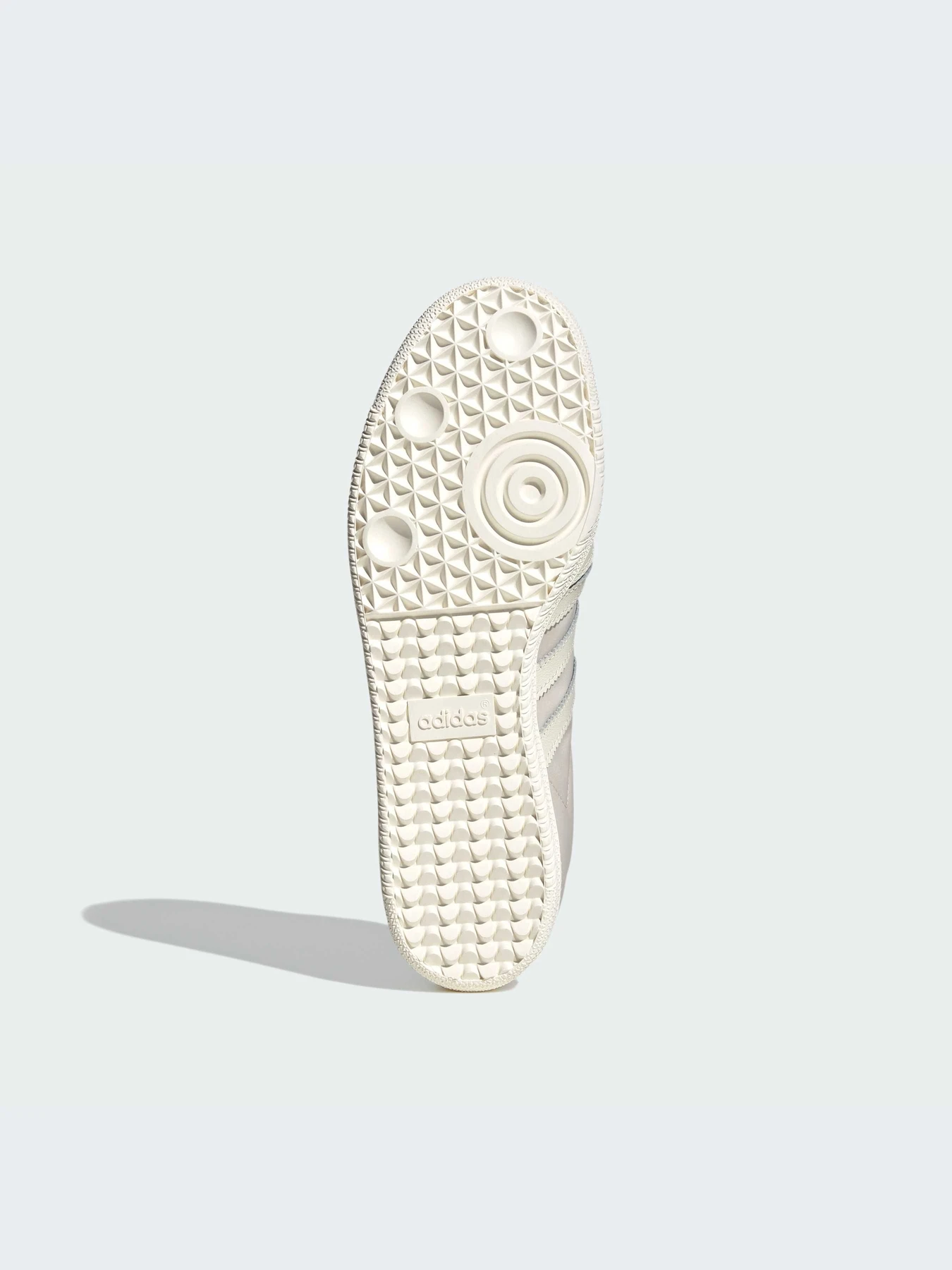 Кроссовки Adidas модель JI3204-KZ Кроссовки Adidas модель JI3204-KZ Фото