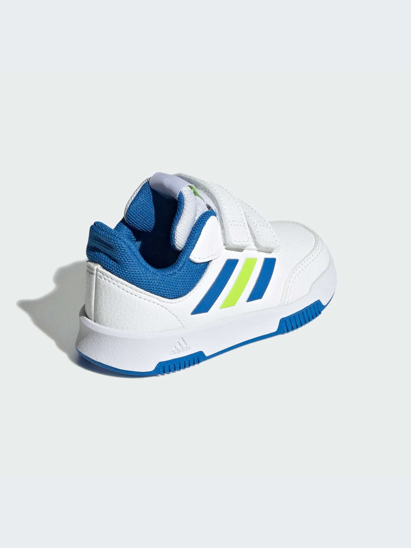 Кроссовки Adidas модель JH9527-KZ Кроссовки Adidas модель JH9527-KZ Фото